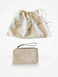 Toteme Monogram Leather Wristlet Pouch-skinnkuvertväska NWOT