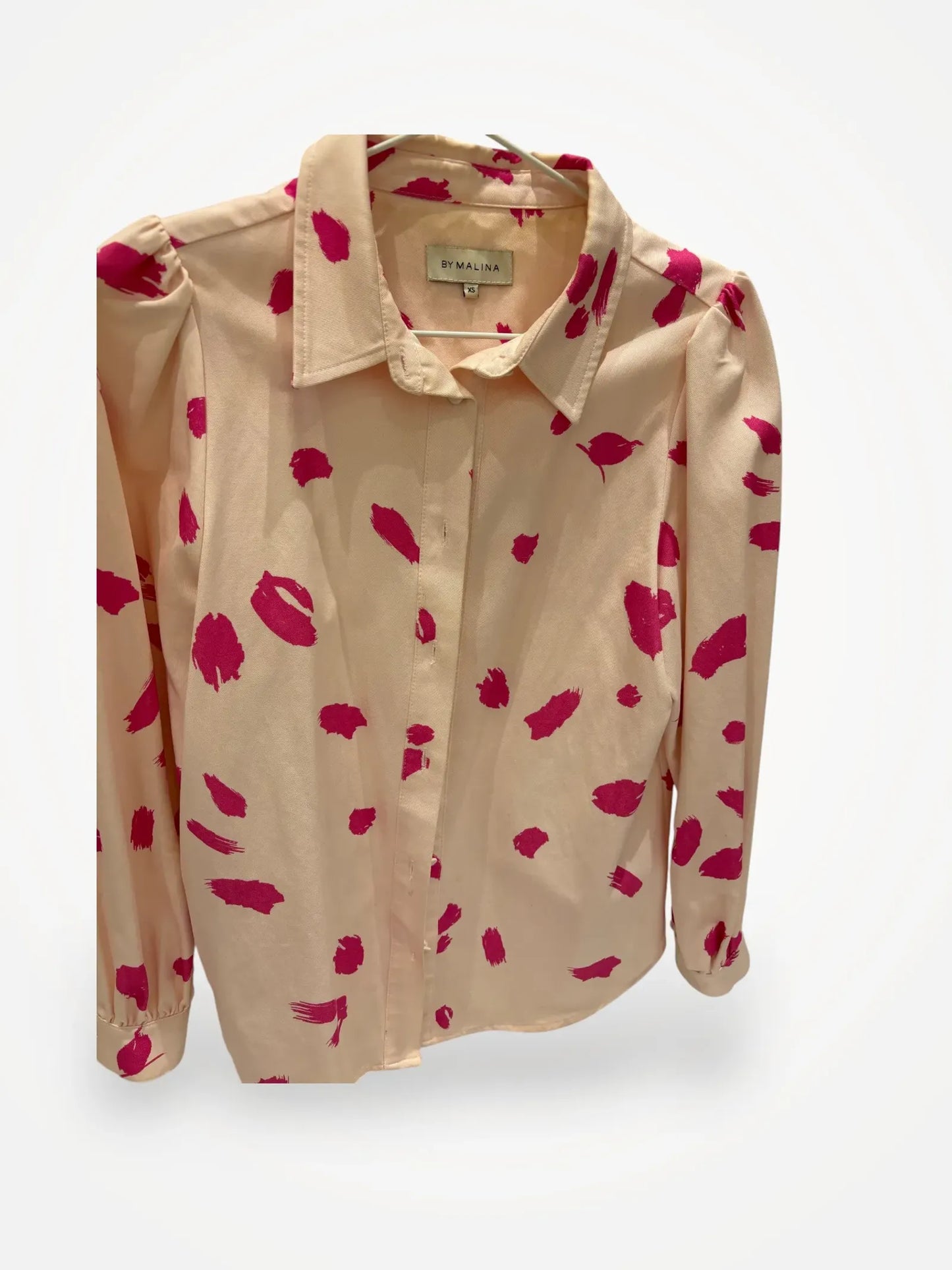 By Malina Shirt