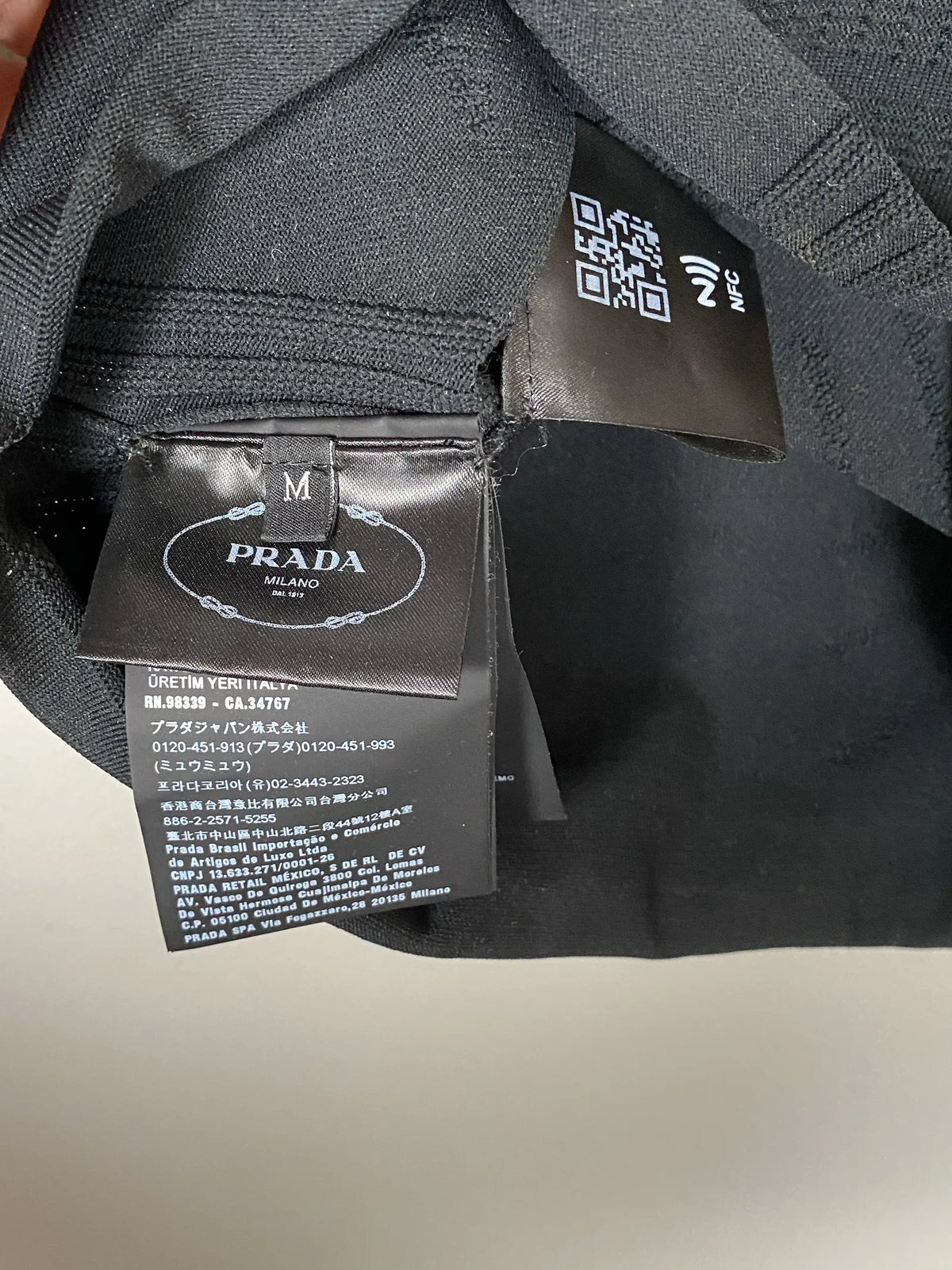 Prada-polotröja