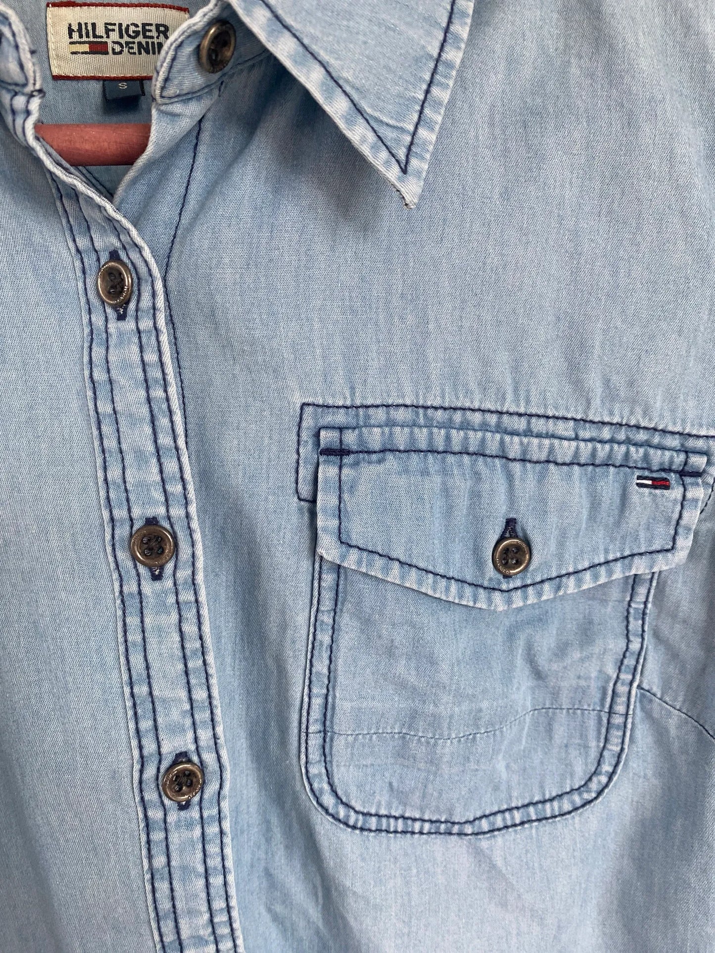 Denim-skjorta
