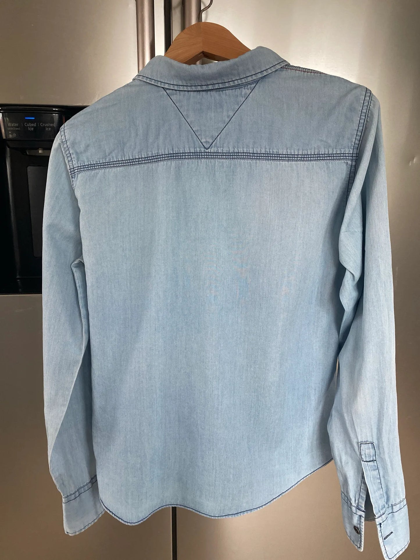 Denim-skjorta
