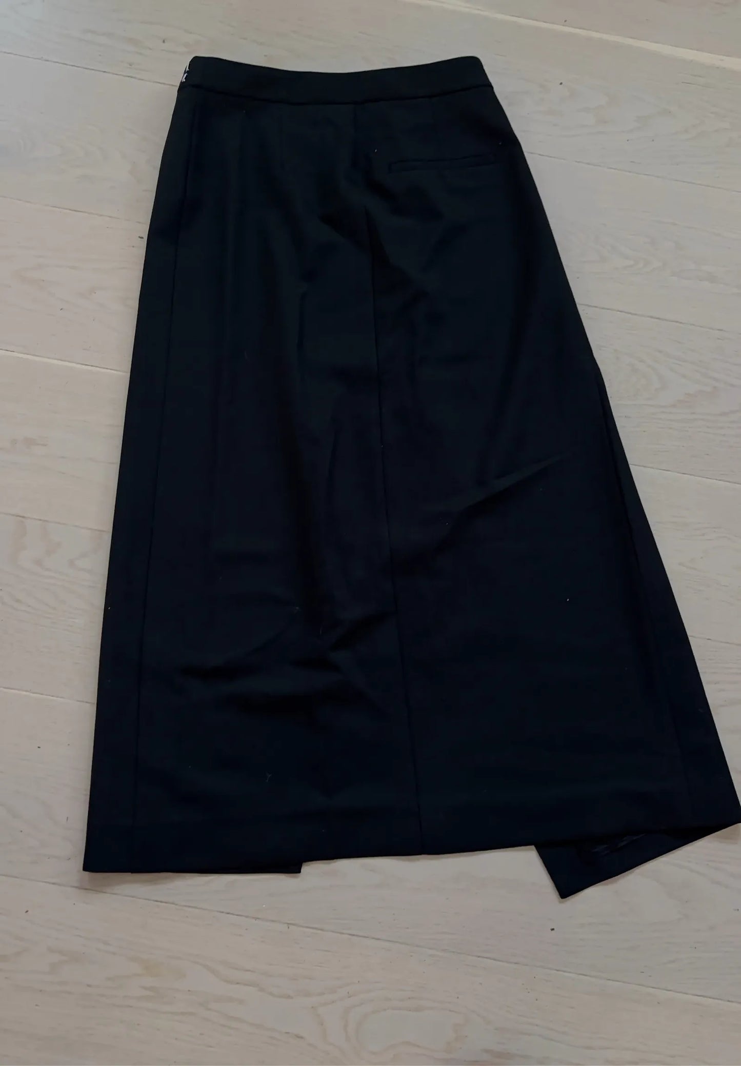 Arket Pennkjol Med Omlott-kjol NWOT