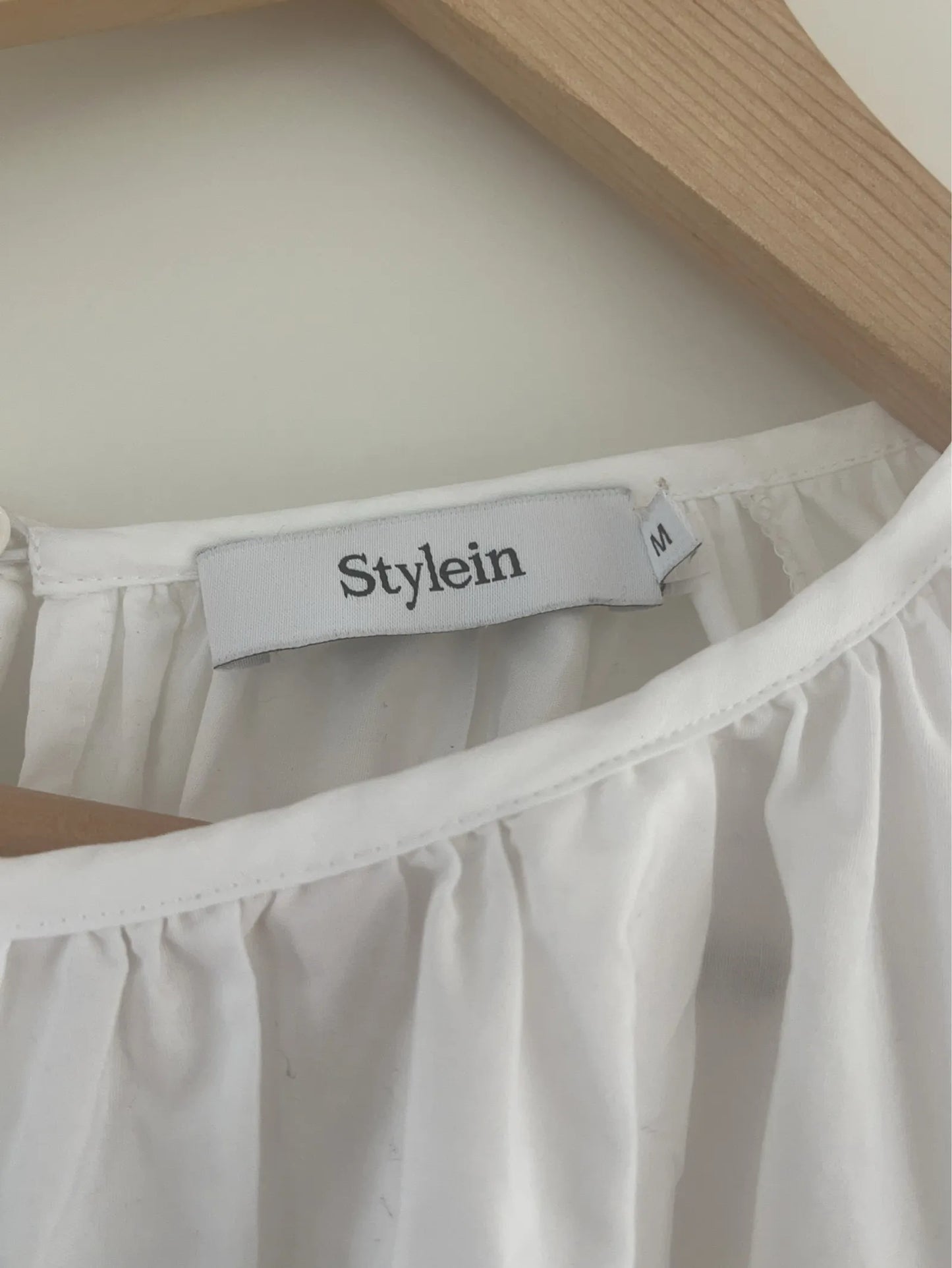 Stylein Juni-klänning NWOT
