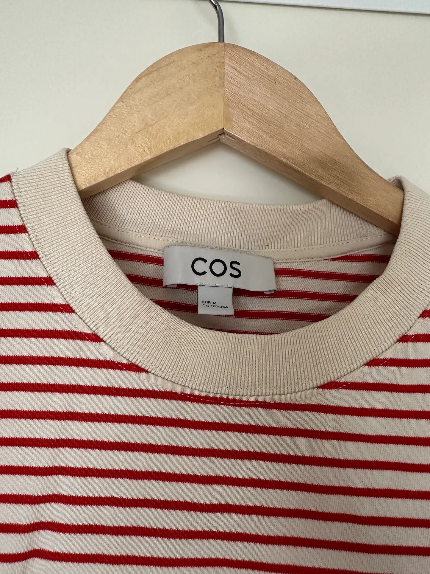 Cos-t-shirt NWOT