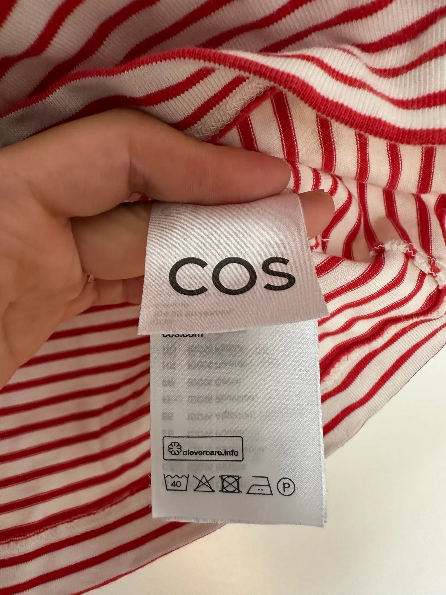 Cos-t-shirt NWOT