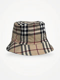 Burberry-hatt