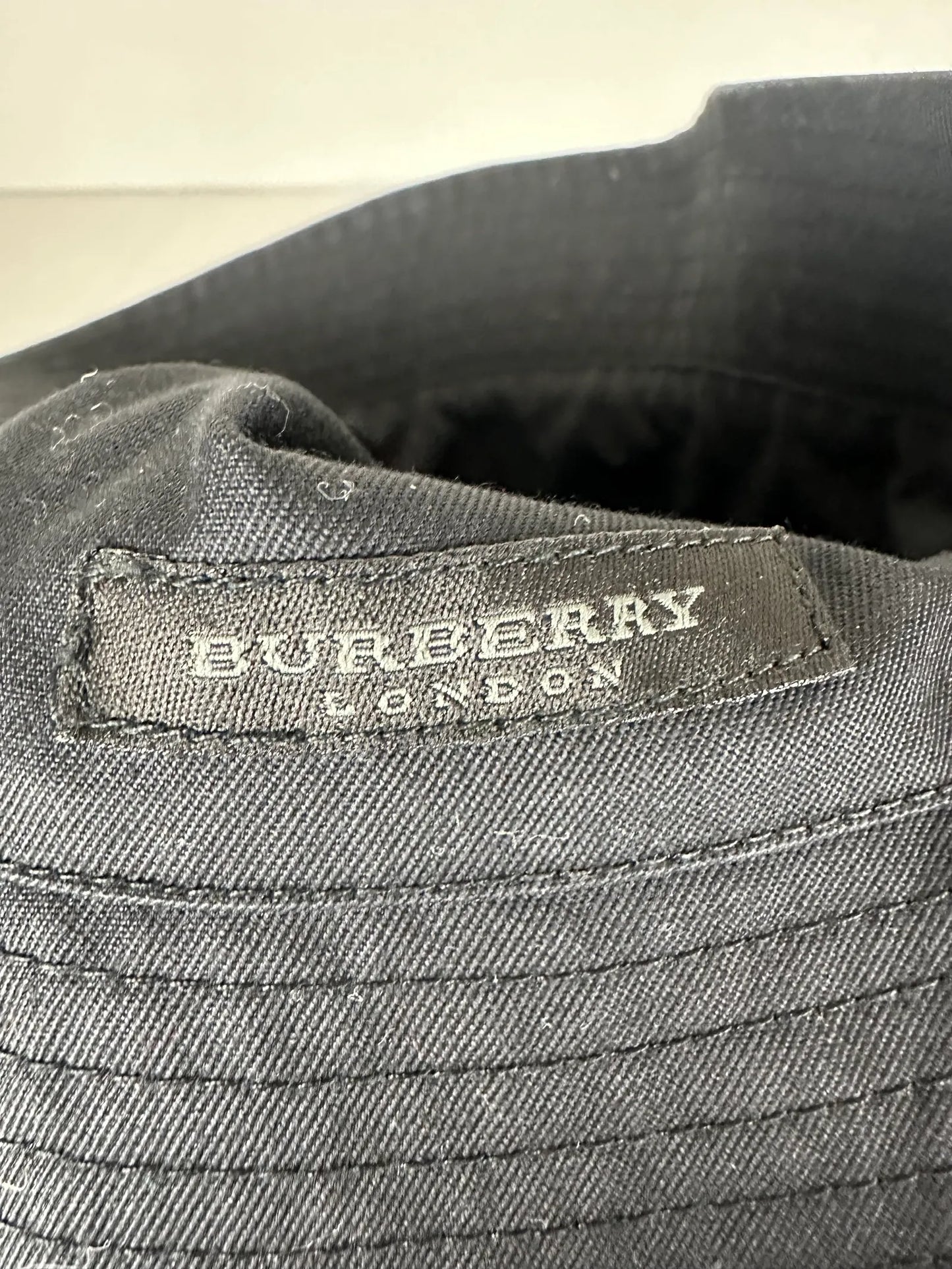 Burberry-hatt