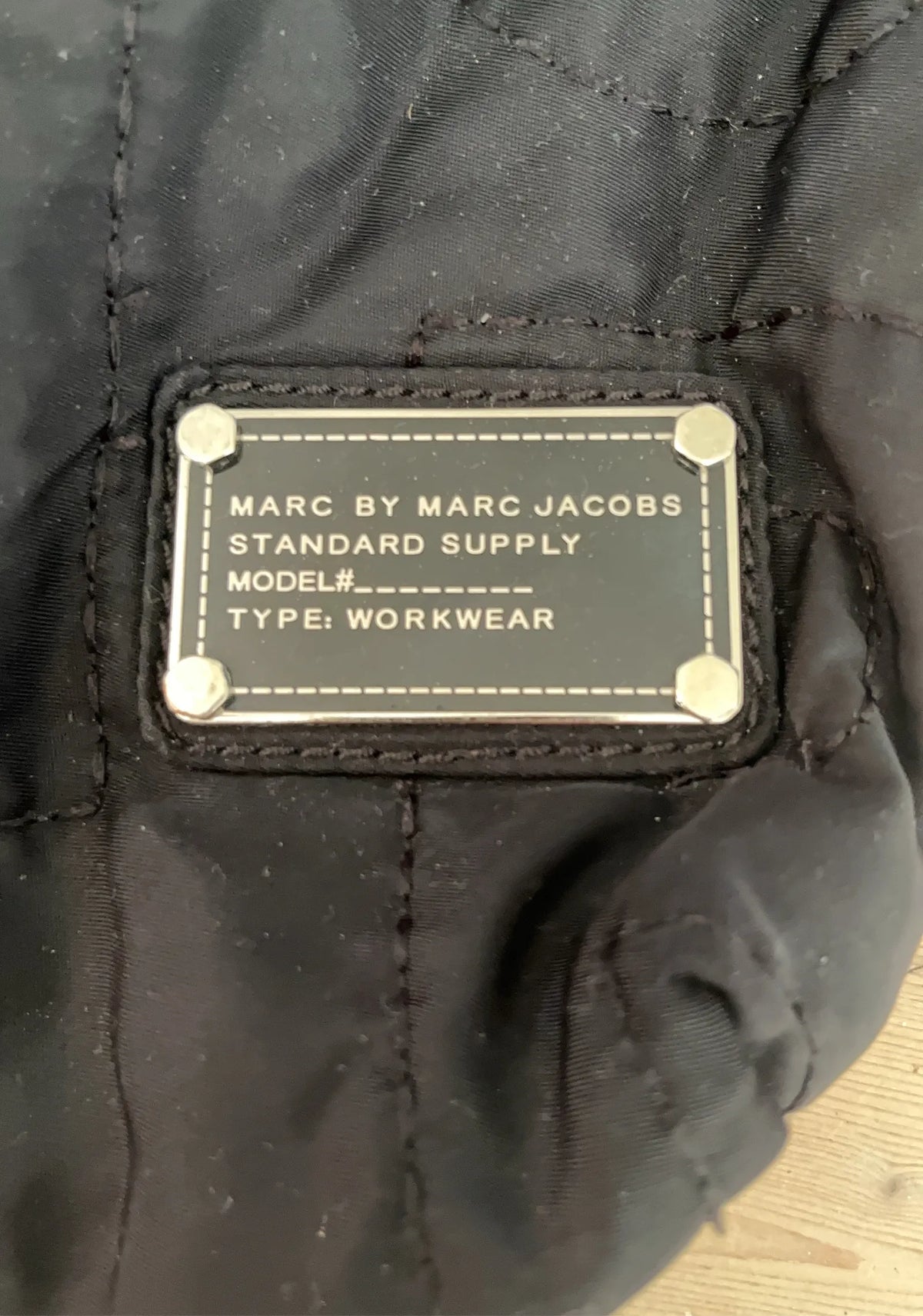 Marc Jacobs-axelremsväska