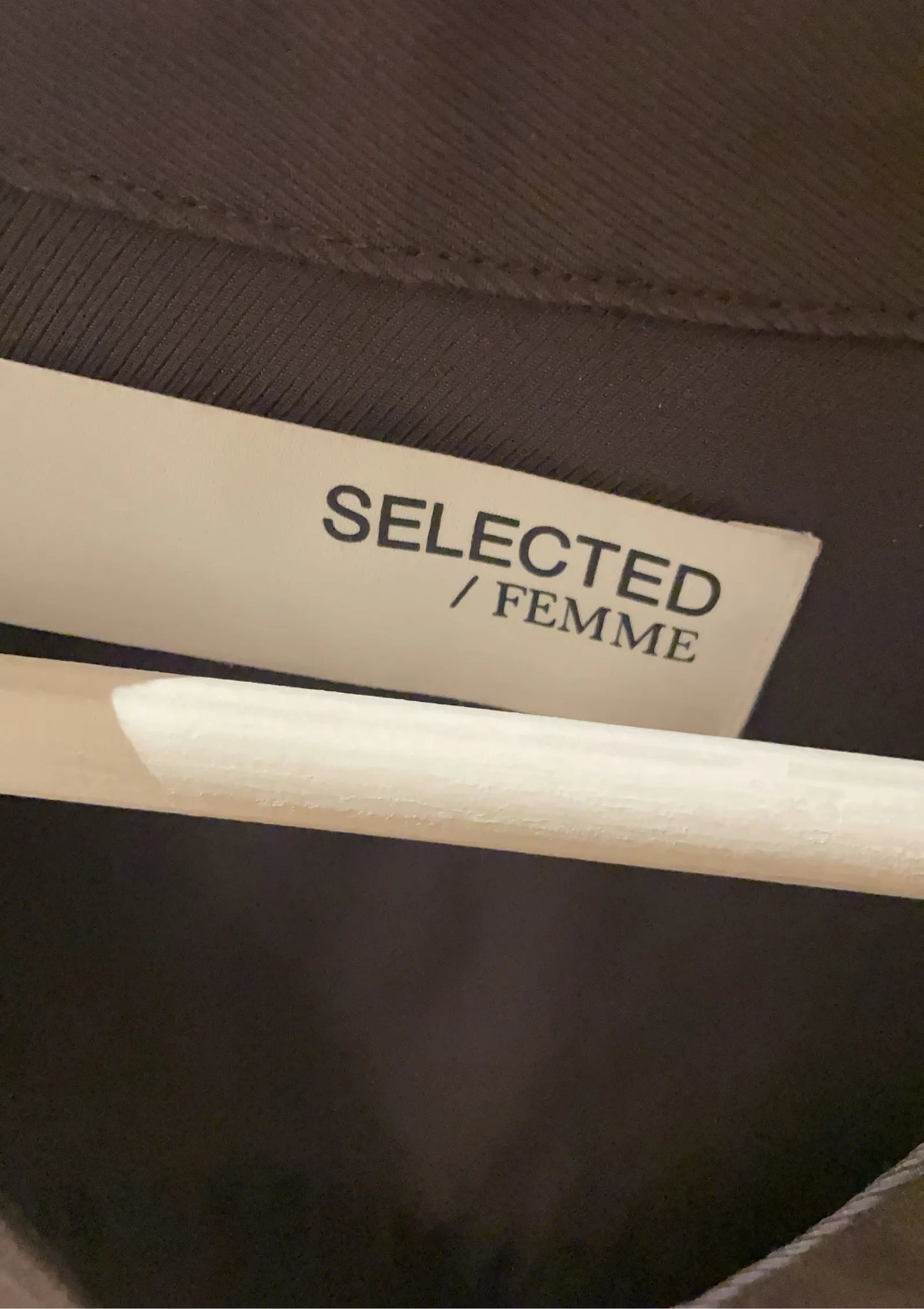 SELECTED-blus
