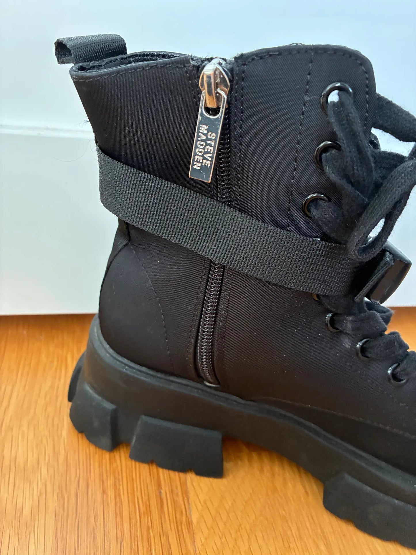 Steve Madden-kängor NWOT