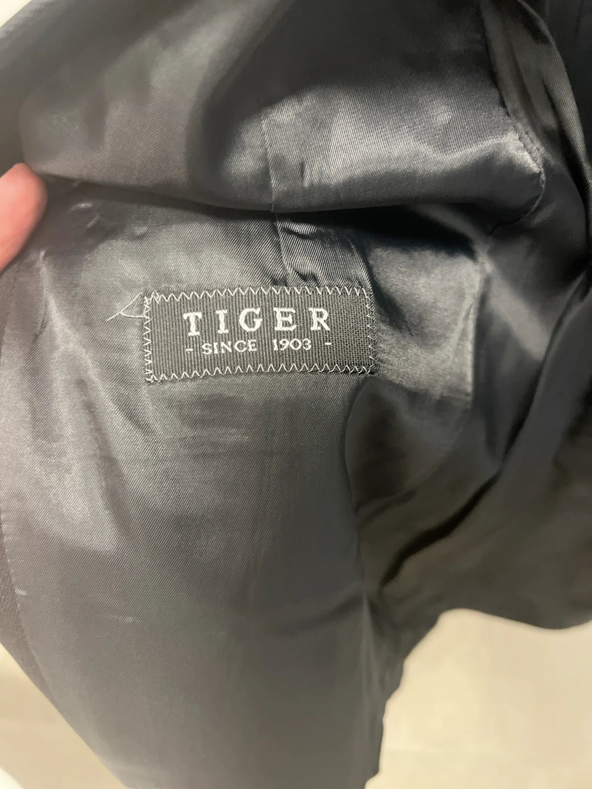 Tiger of Sweden-ullkavaj