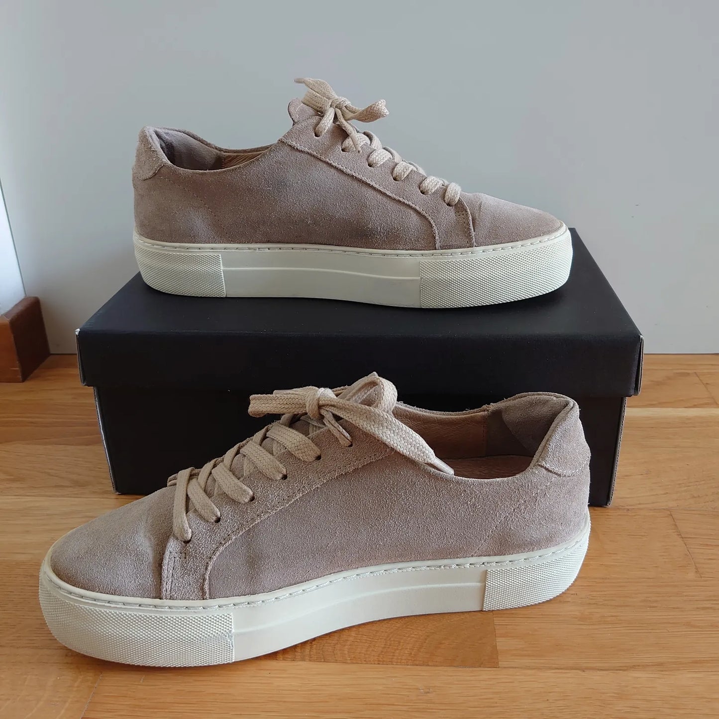 Rizzo-skinnsneakers