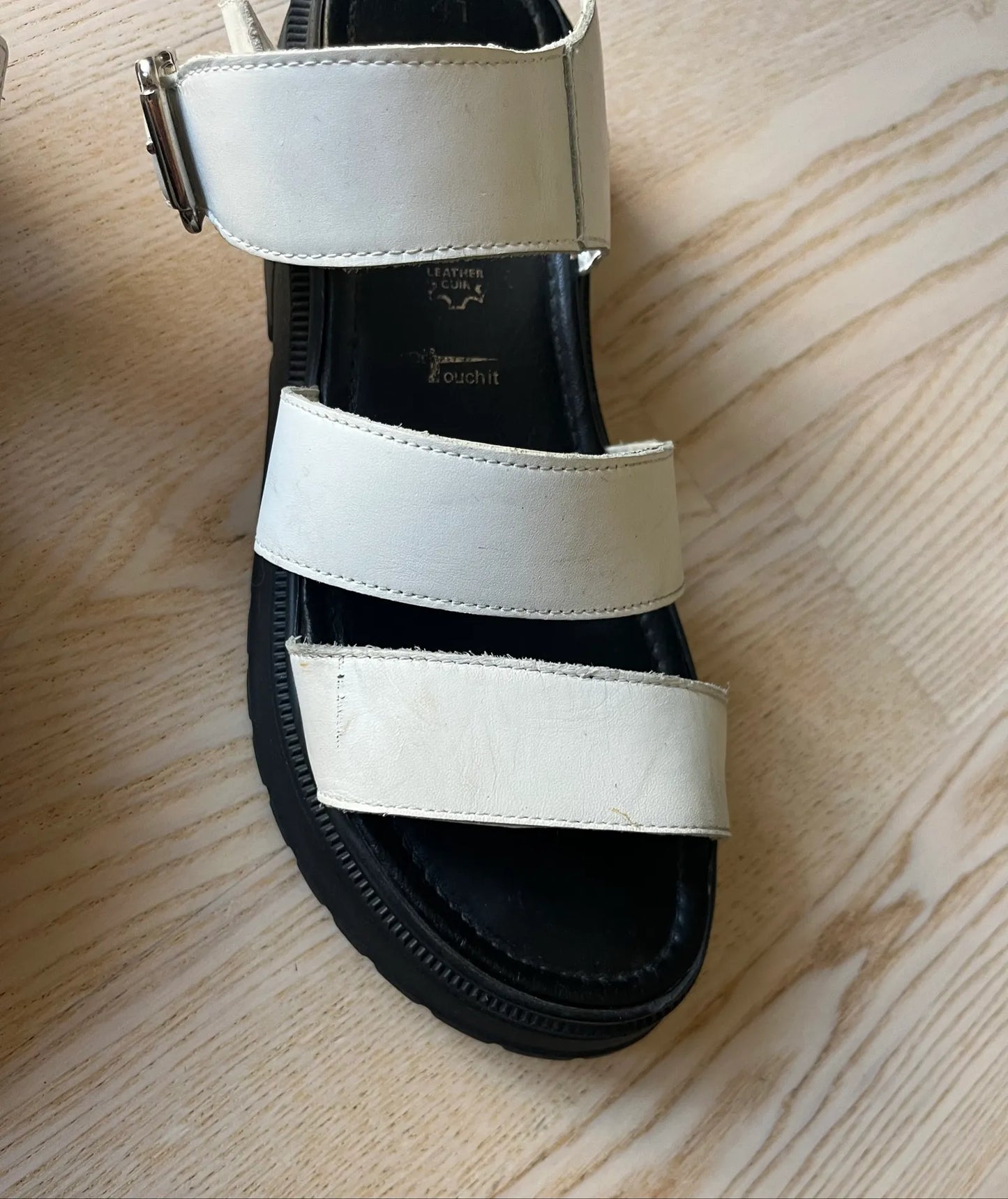 Tamaris-skinnsandaler