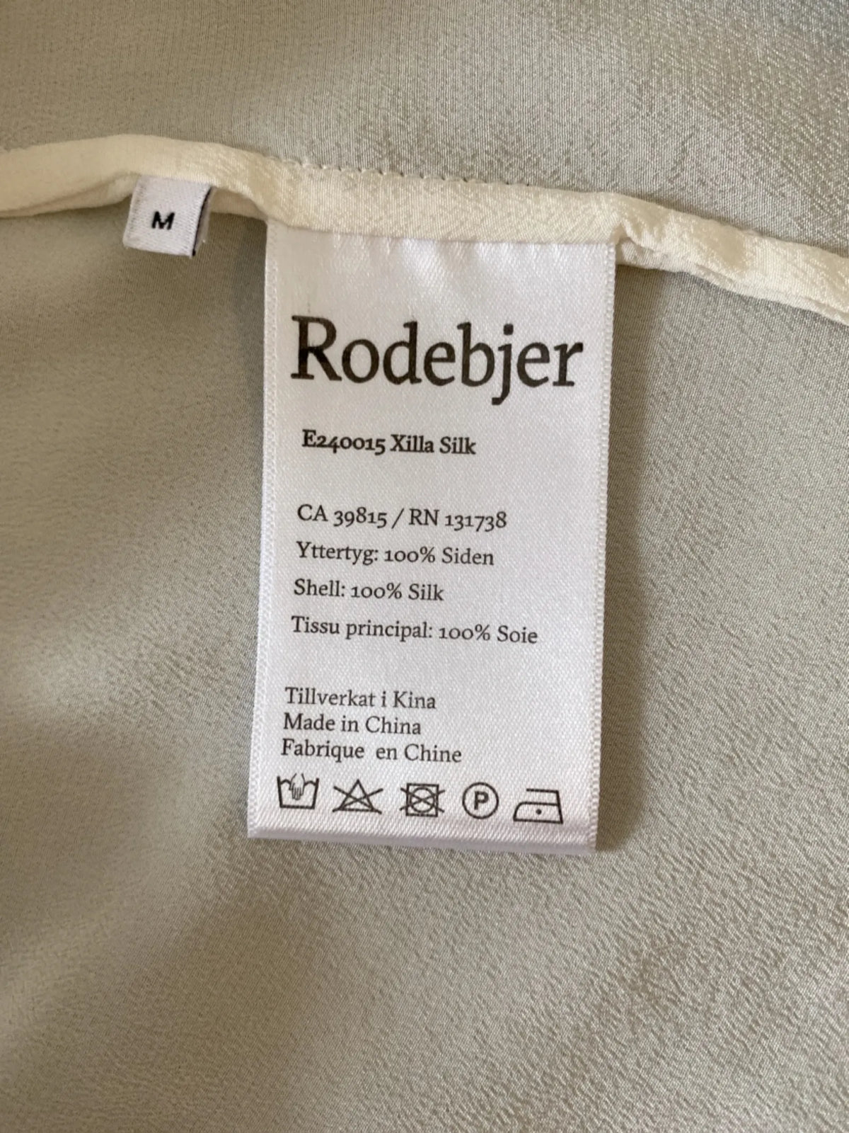 Rodebjer Xilla-sidenblus