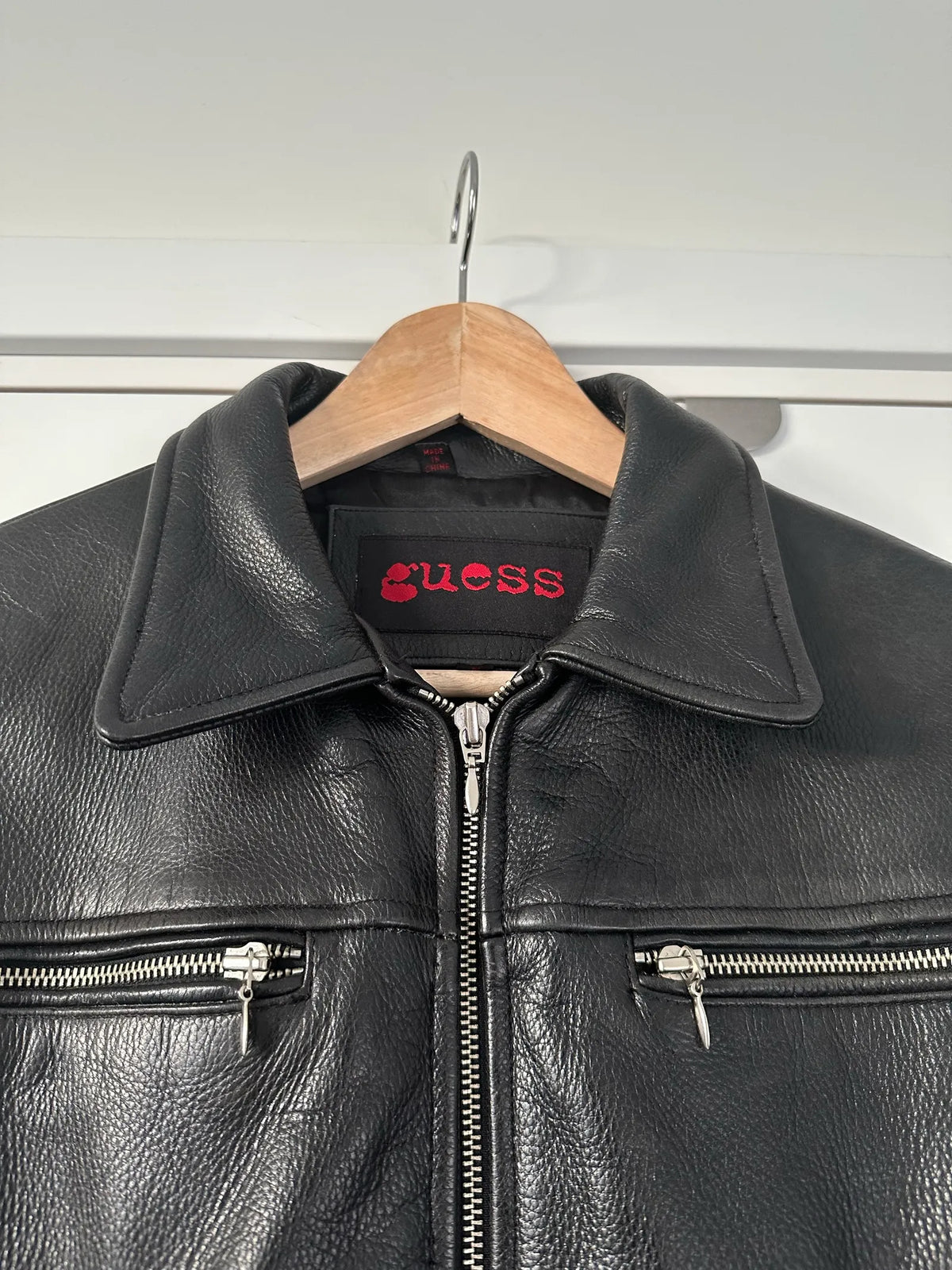 Guess-skinnjacka