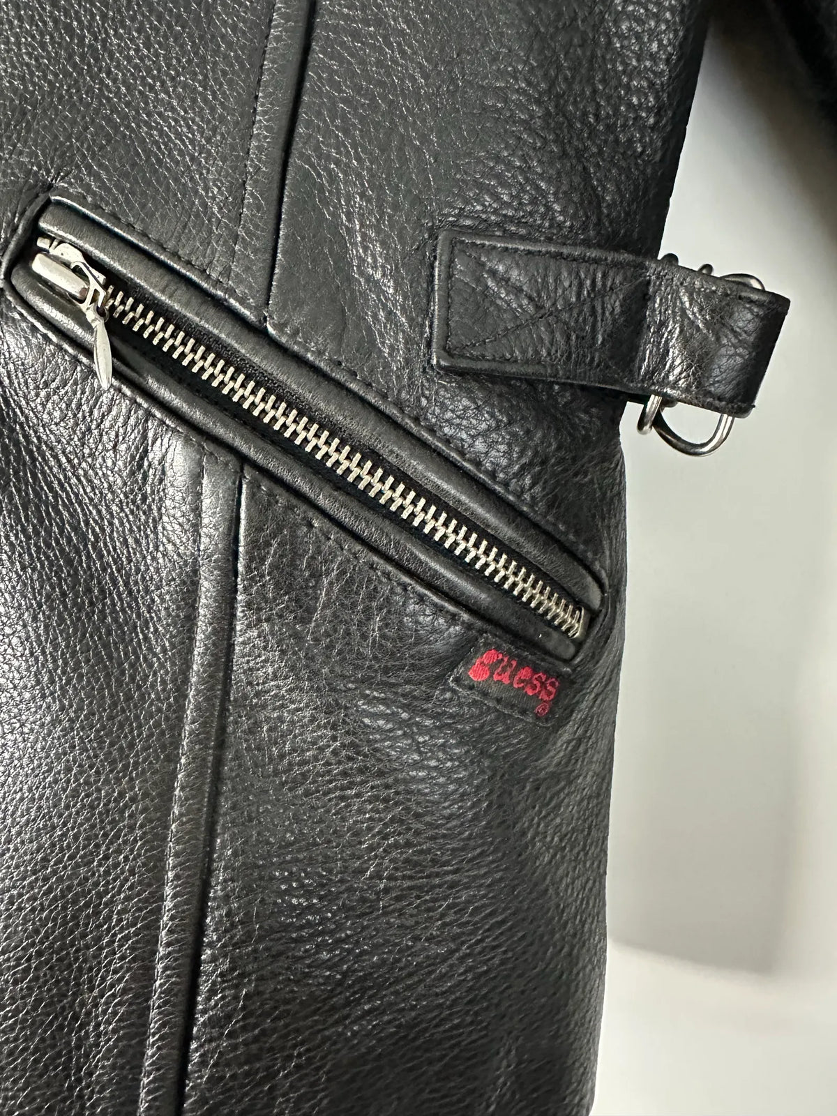 Guess-skinnjacka