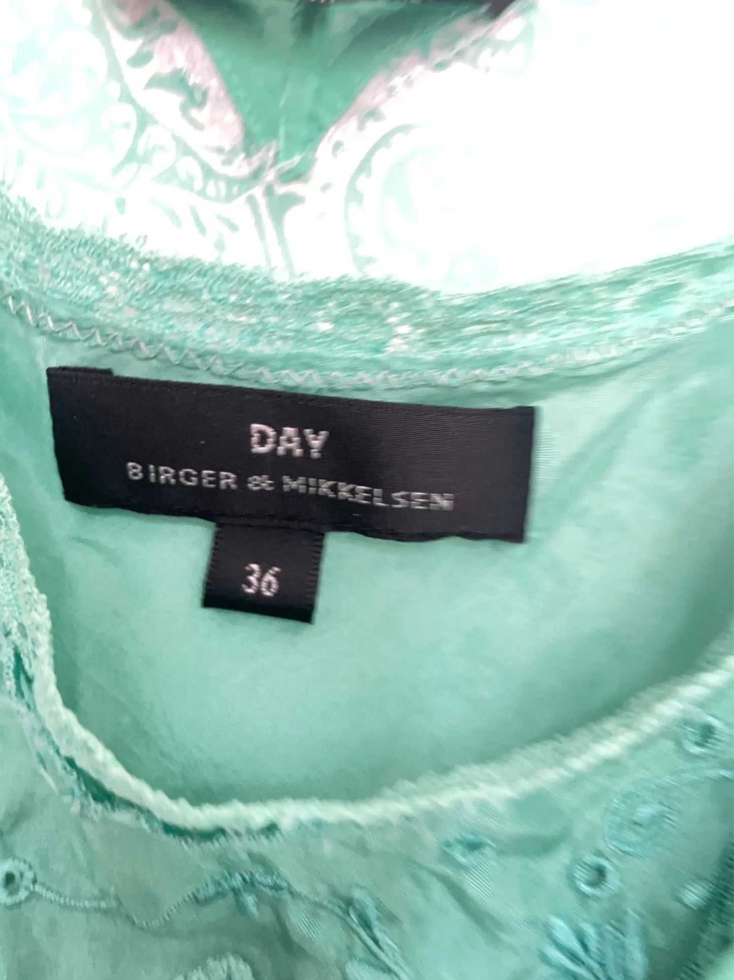 DAY Birger & Mikkelsen-sidenklänning