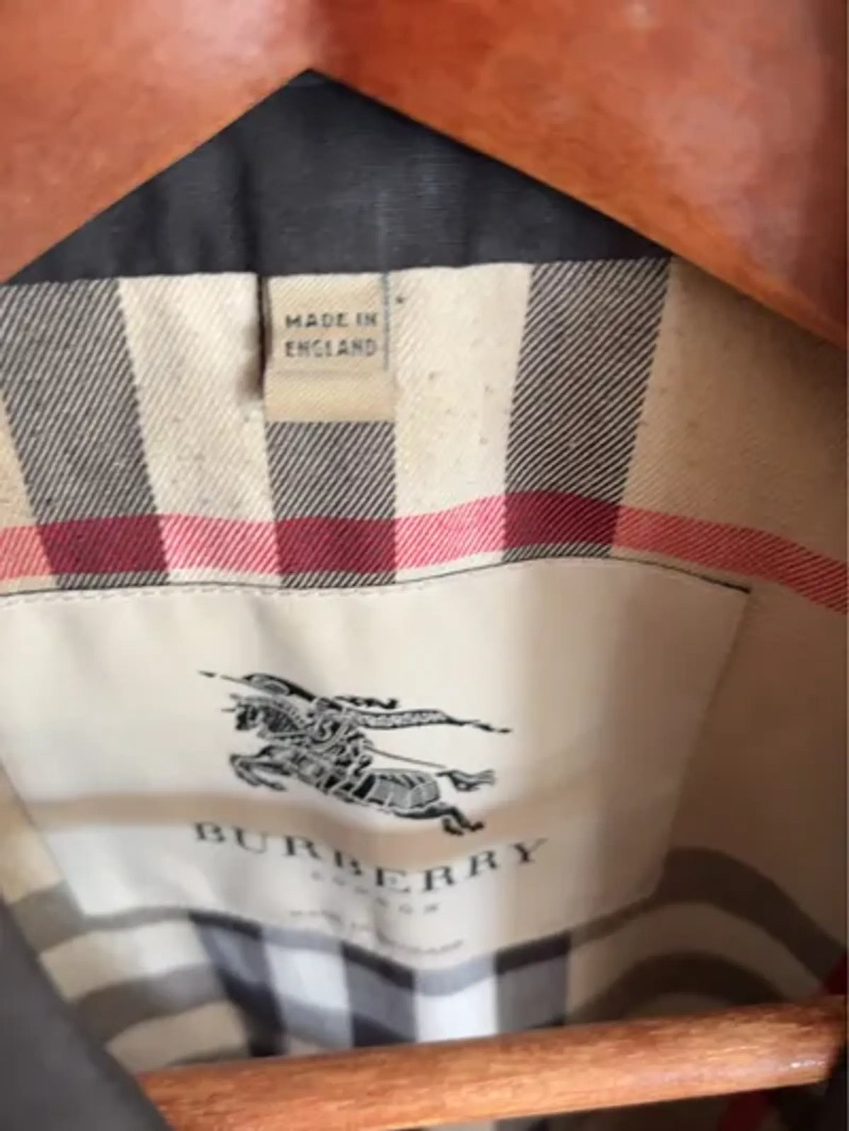 Burberry-trenchcoat