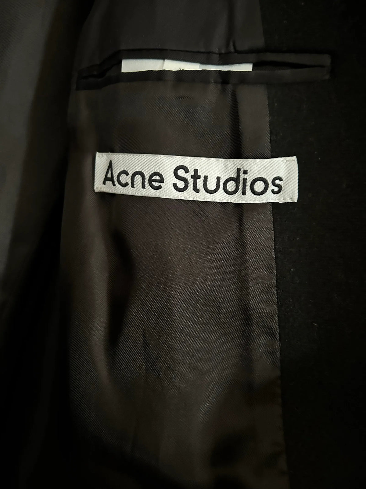 Acne Studios-ullrock