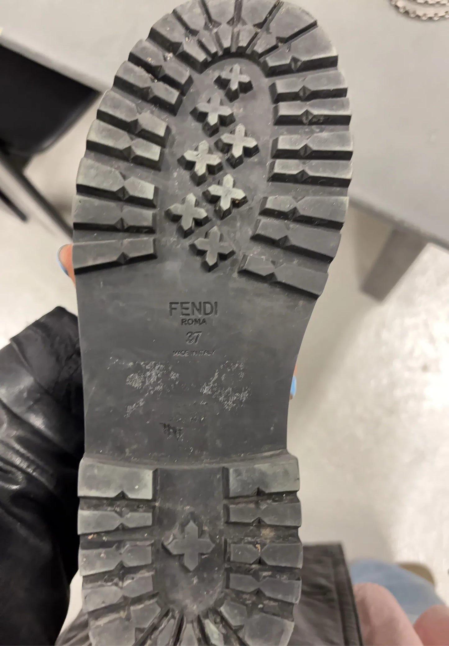 Fendi-skinnboots