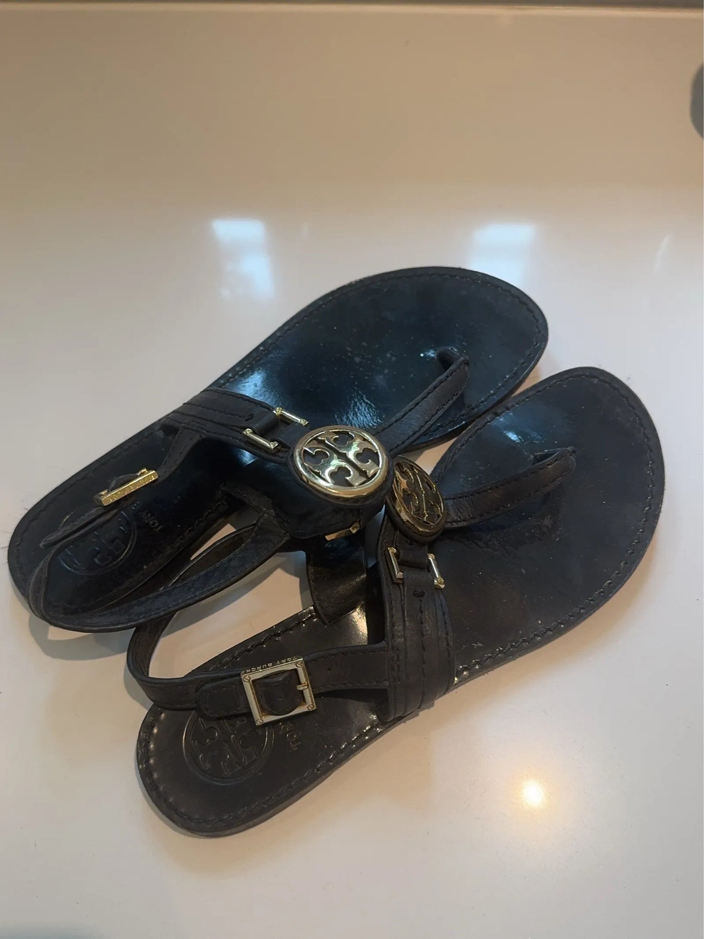 Tory Burch-skinnsandaler