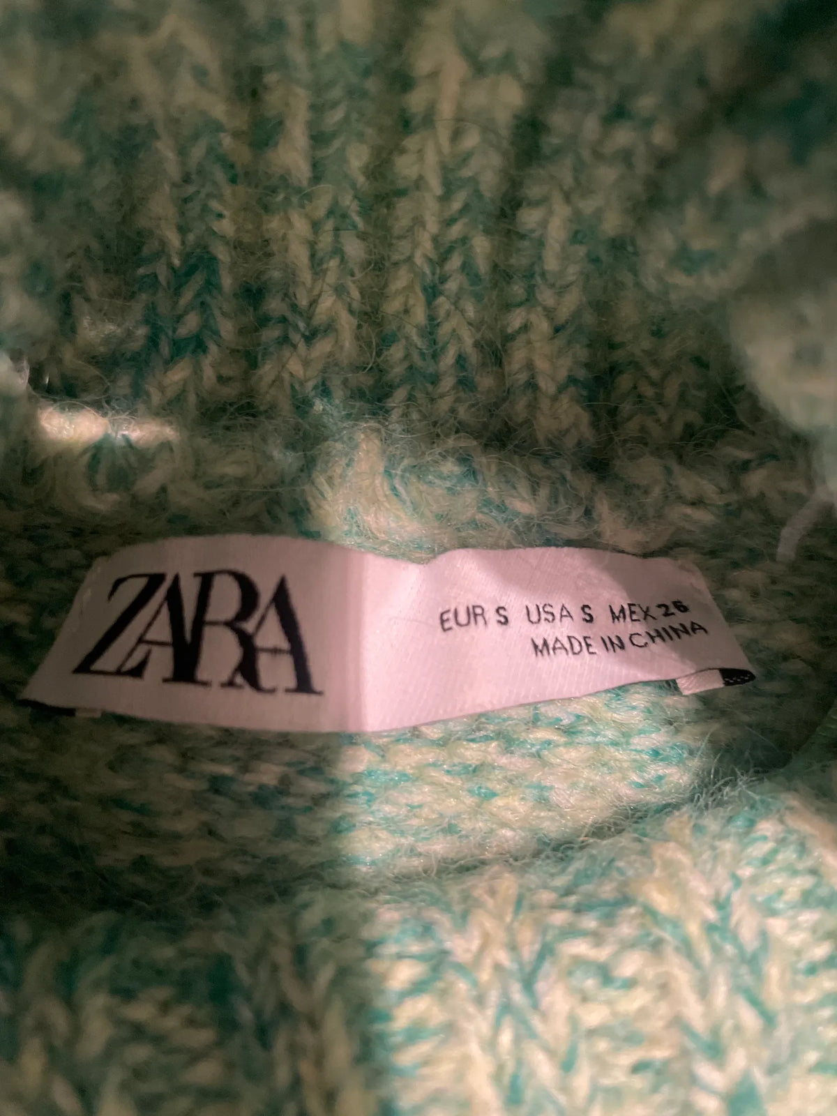 Zara-tröja