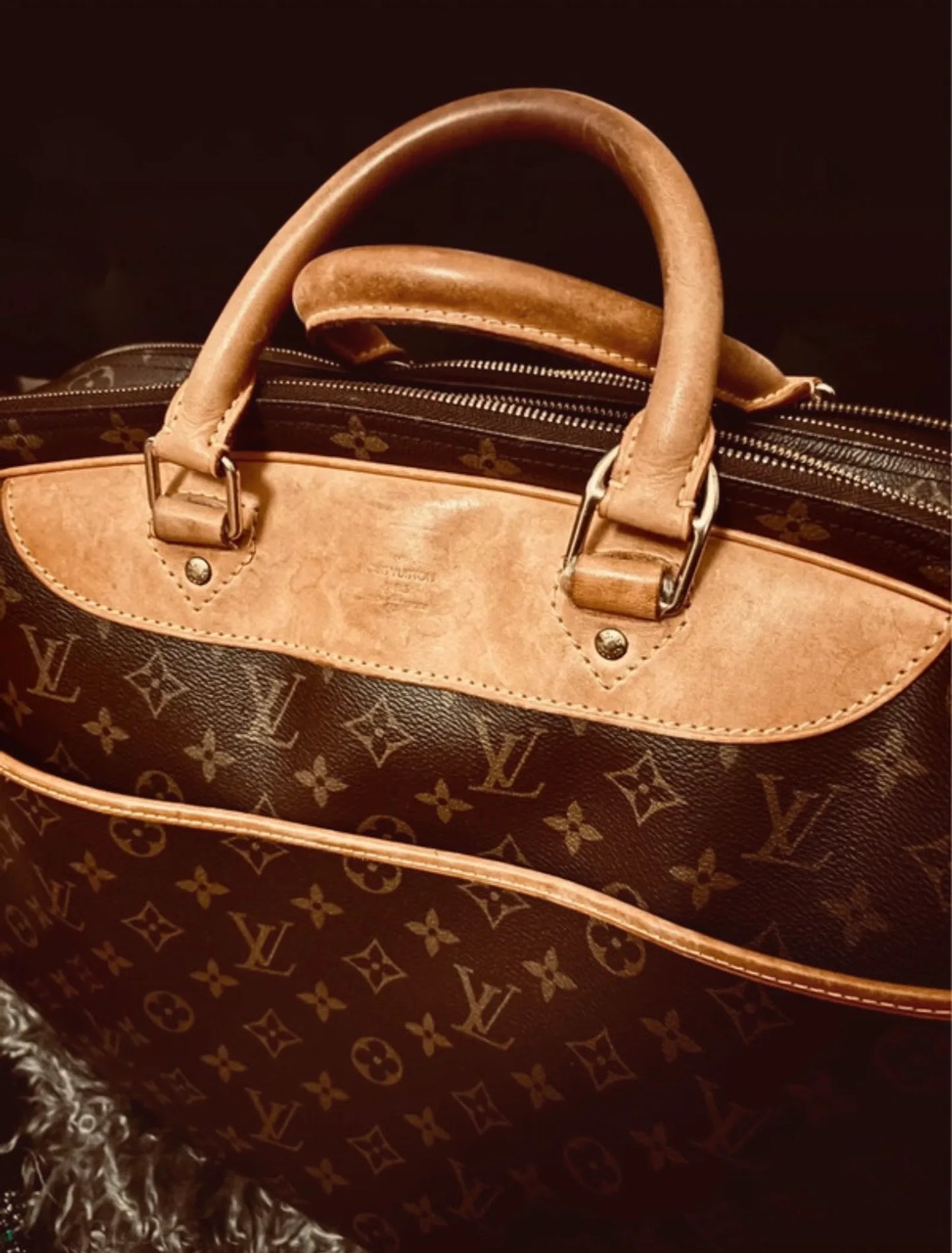 Louis Vuitton 24 Heures Weekendbag Travel bag