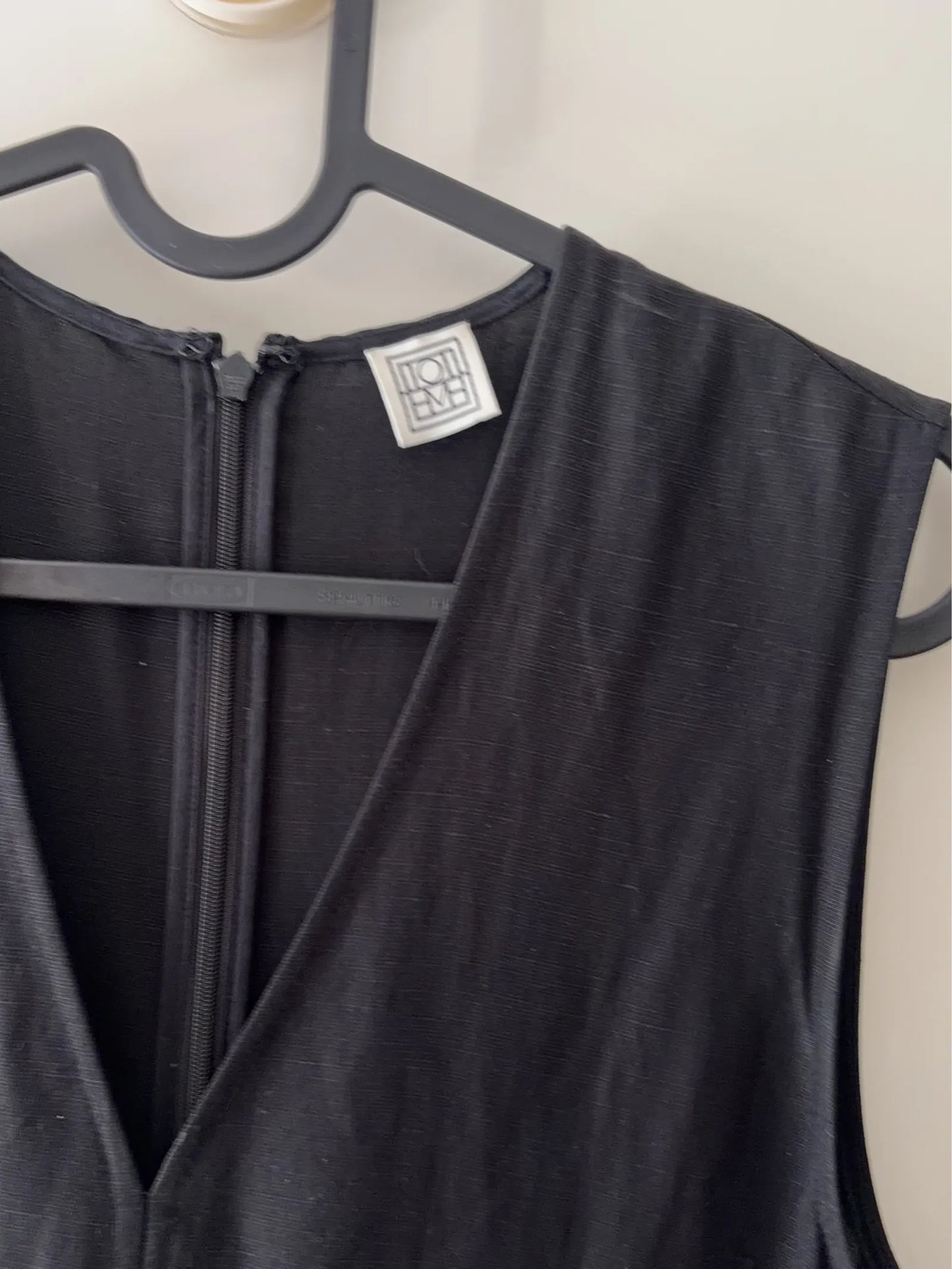 Toteme Fluid V- Dress
