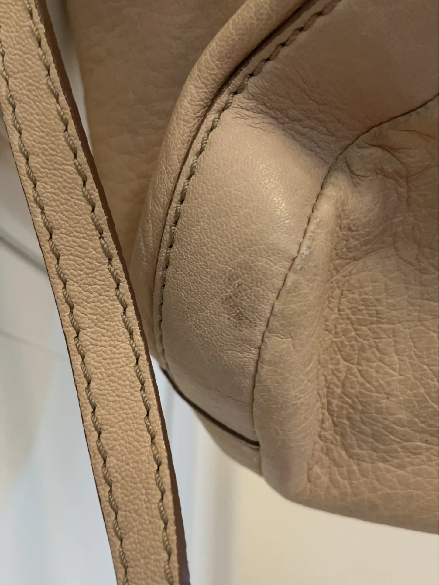 Max Mara-skinnhandväska