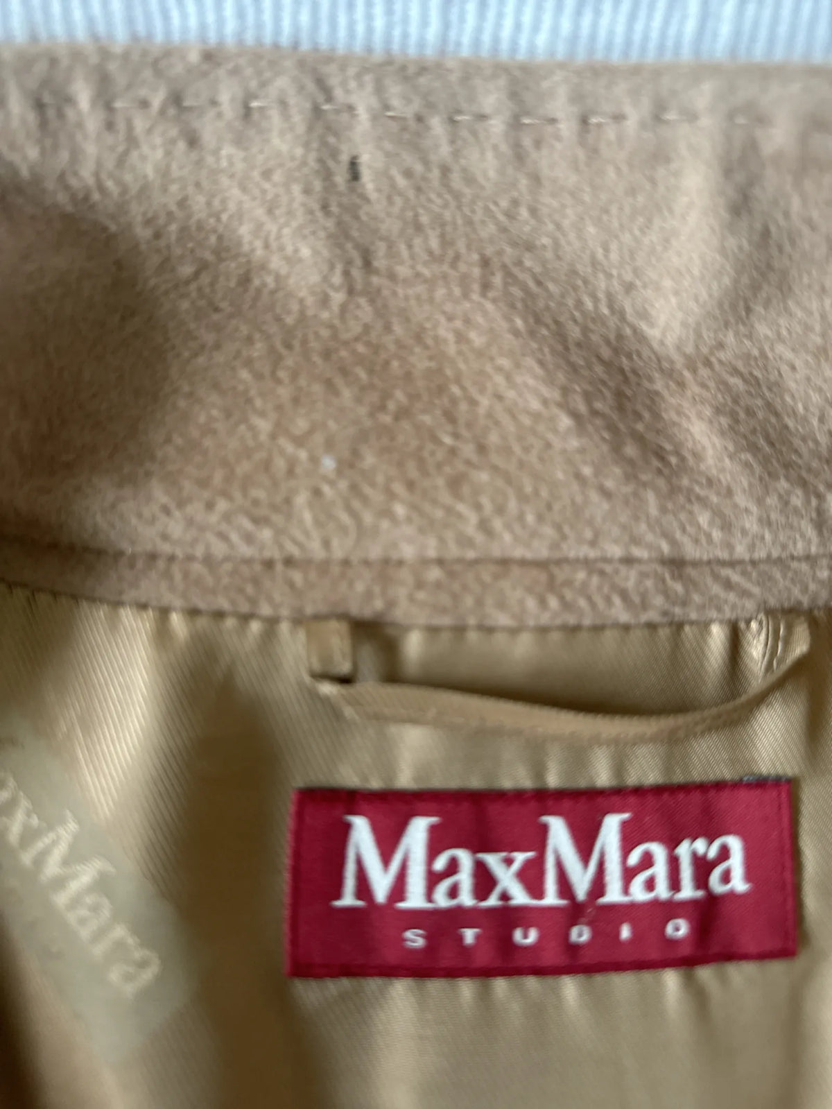 Max Mara Studio-ullkappa