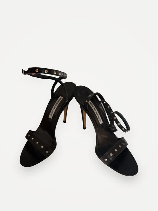 Manolo Blahnik-skinnklackar