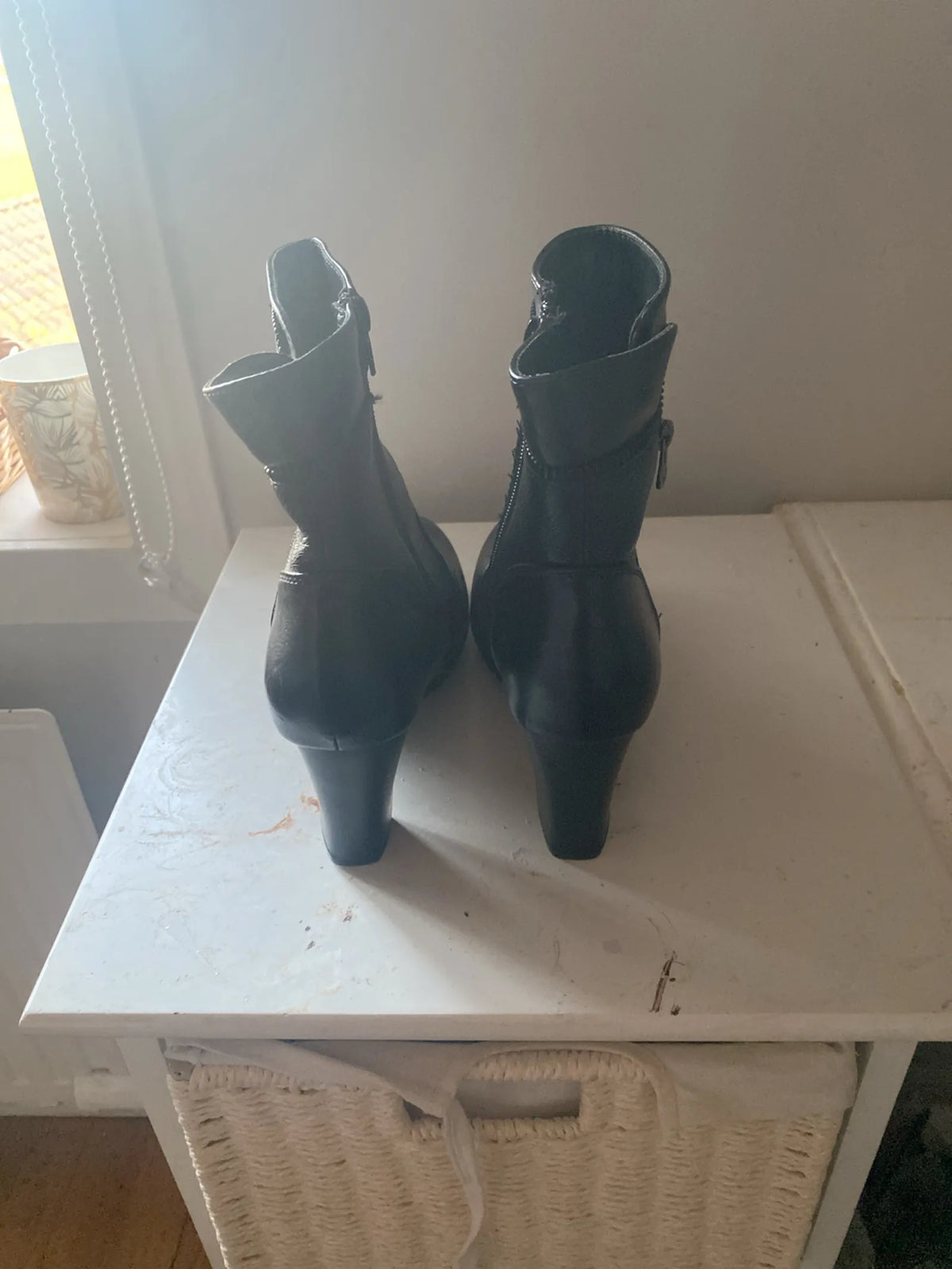 & Other Stories-skinnboots NWOT