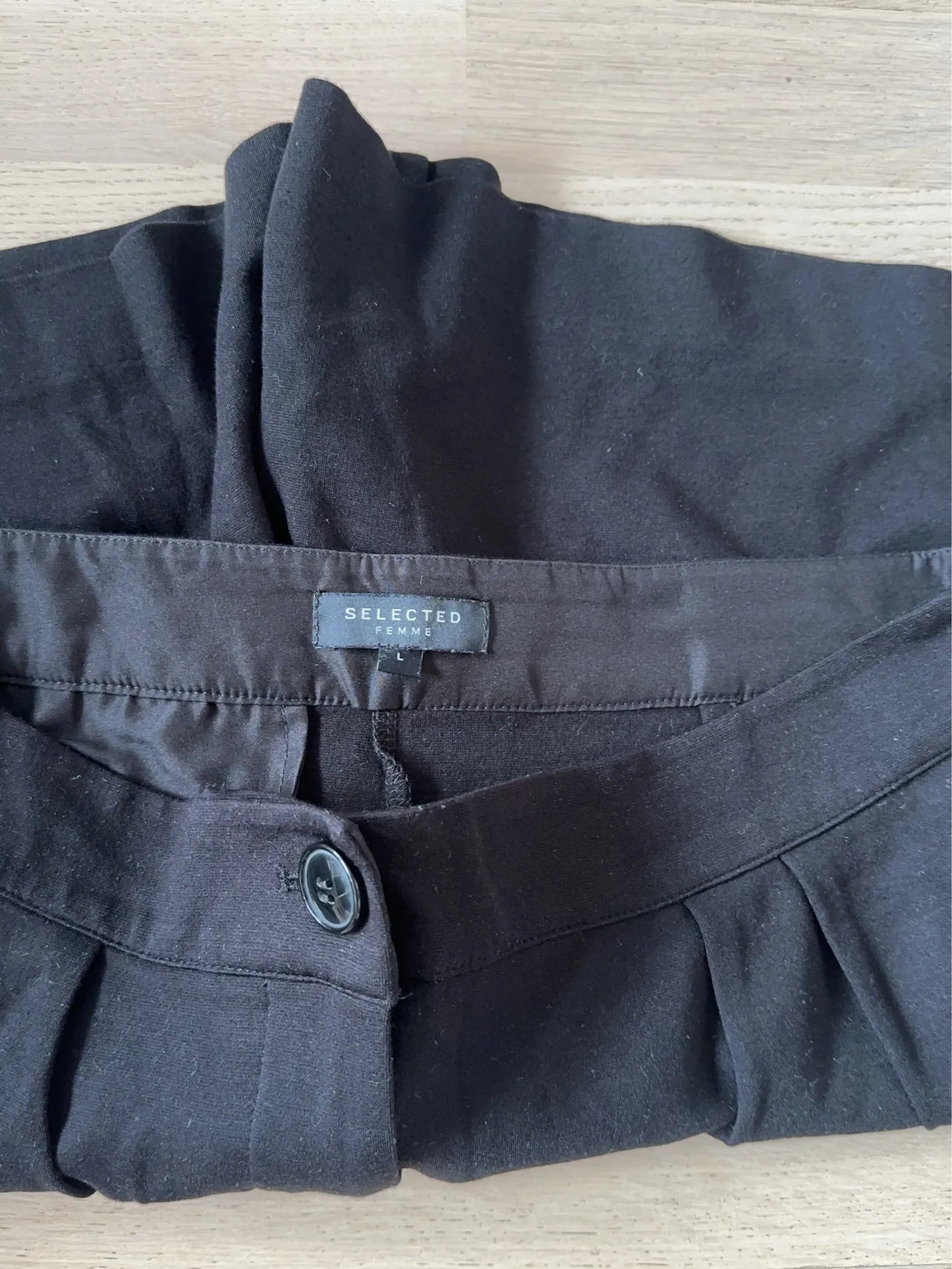 SELECTED-shorts