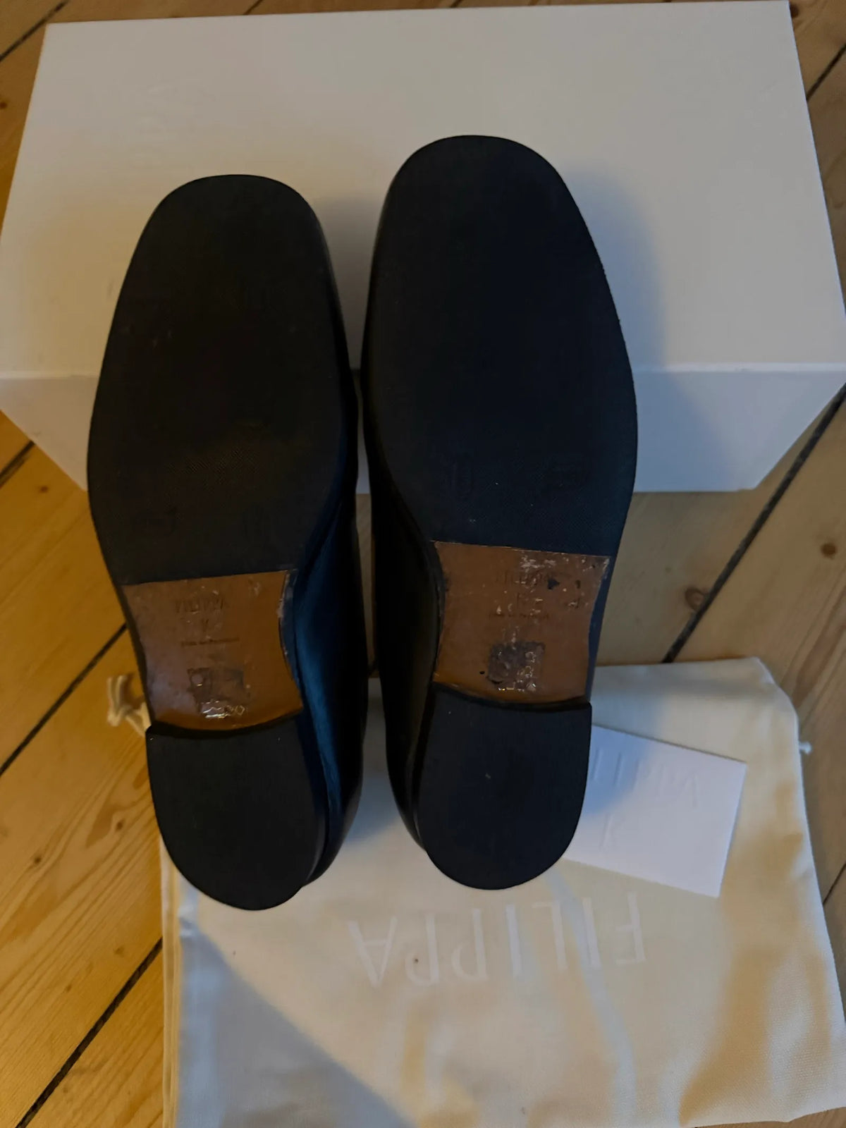 Filippa K Logo Soft-skinnloafers