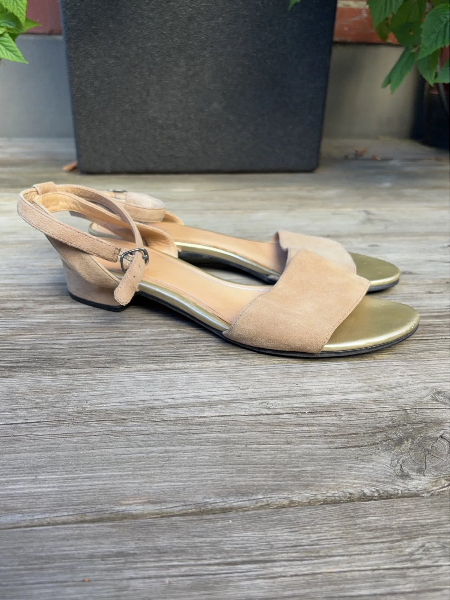 Vagabond Sandals