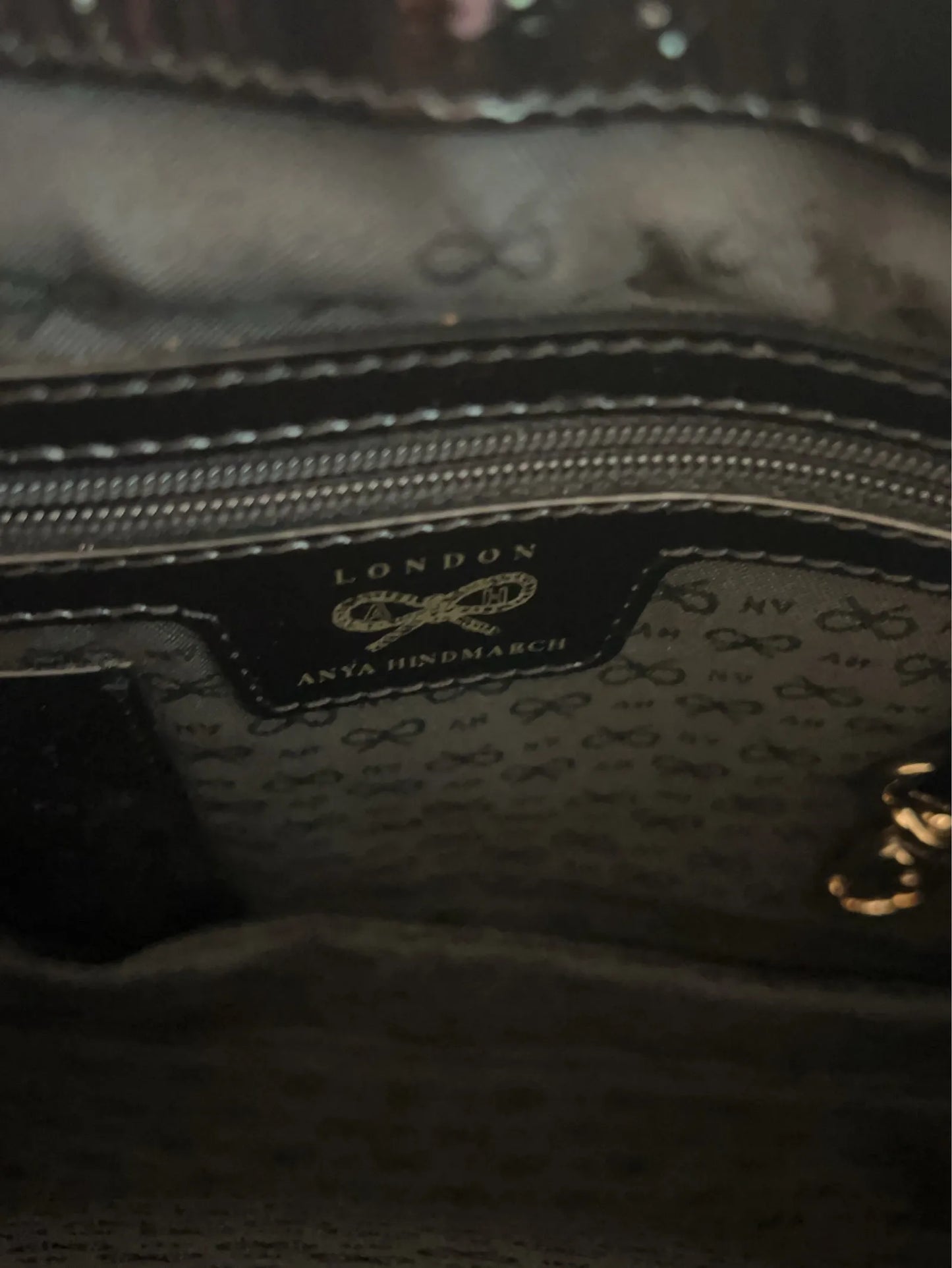 Anya Hindmarch-skinnhandväska