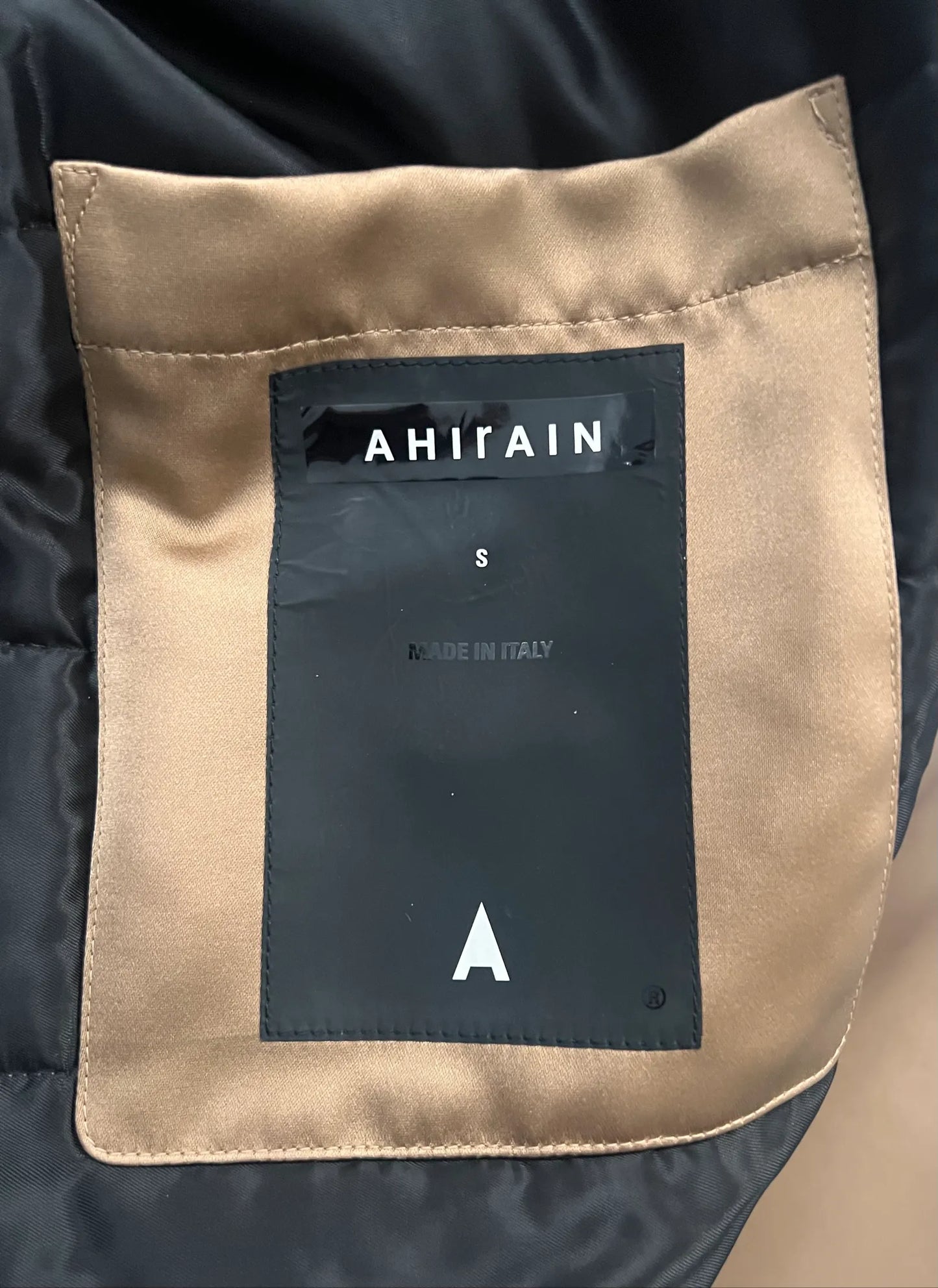 Ahirain Coat