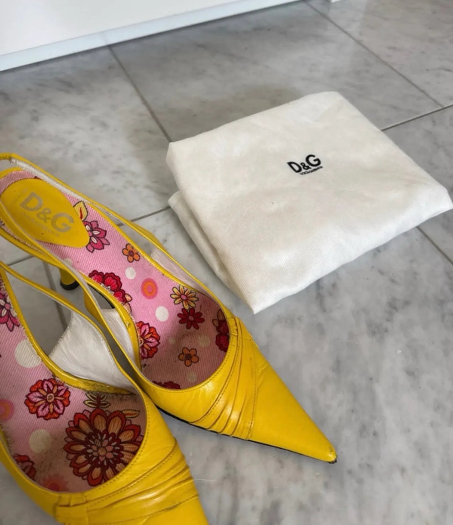 Dolce & Gabbana Vintage D&g Yellow Leather Pointed Slingback , Ca 2000s, Eu 38, With Original Box & Dustbag. Heels