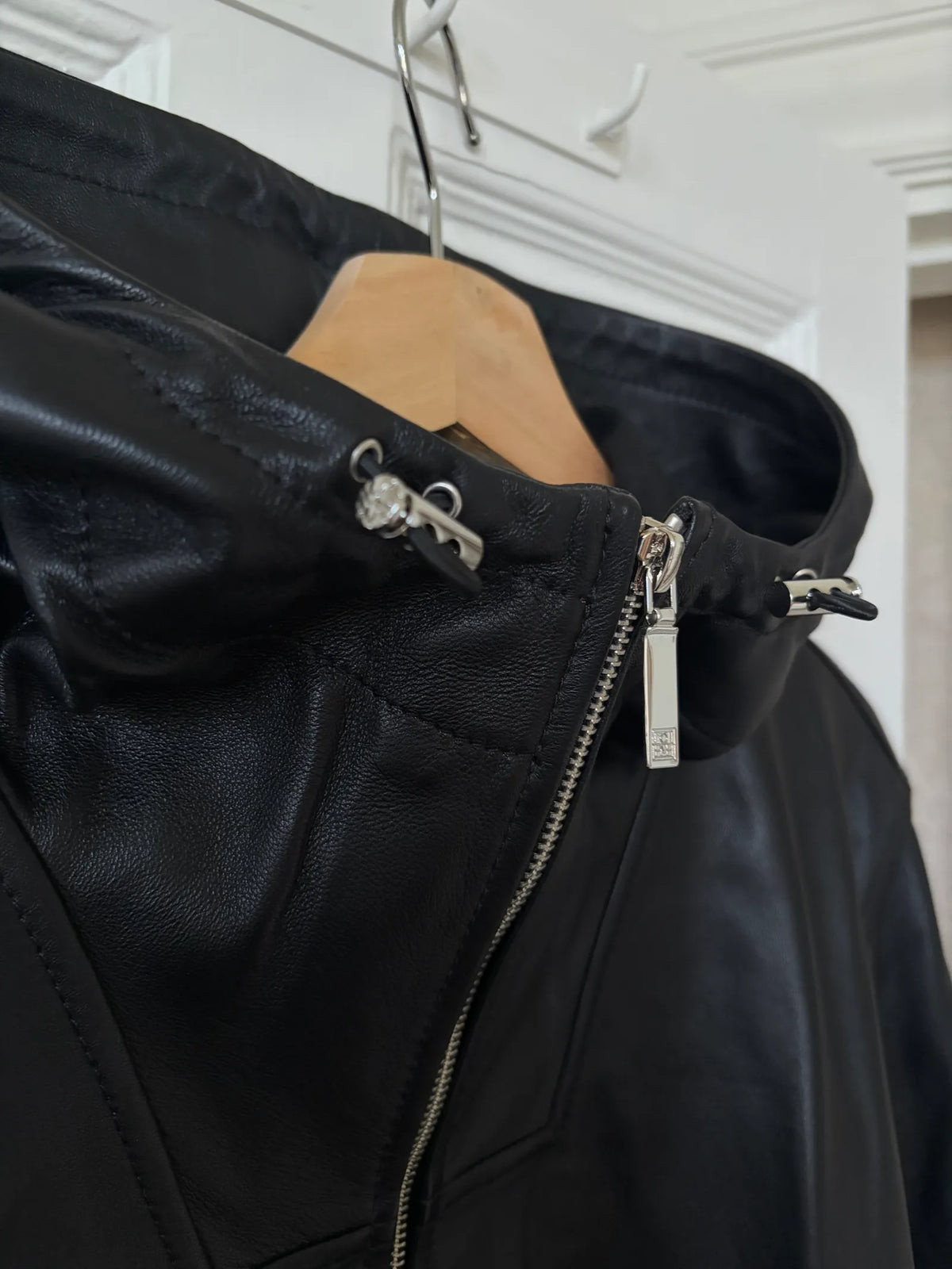 Toteme Hooded Leather Half-zip-skinnjacka