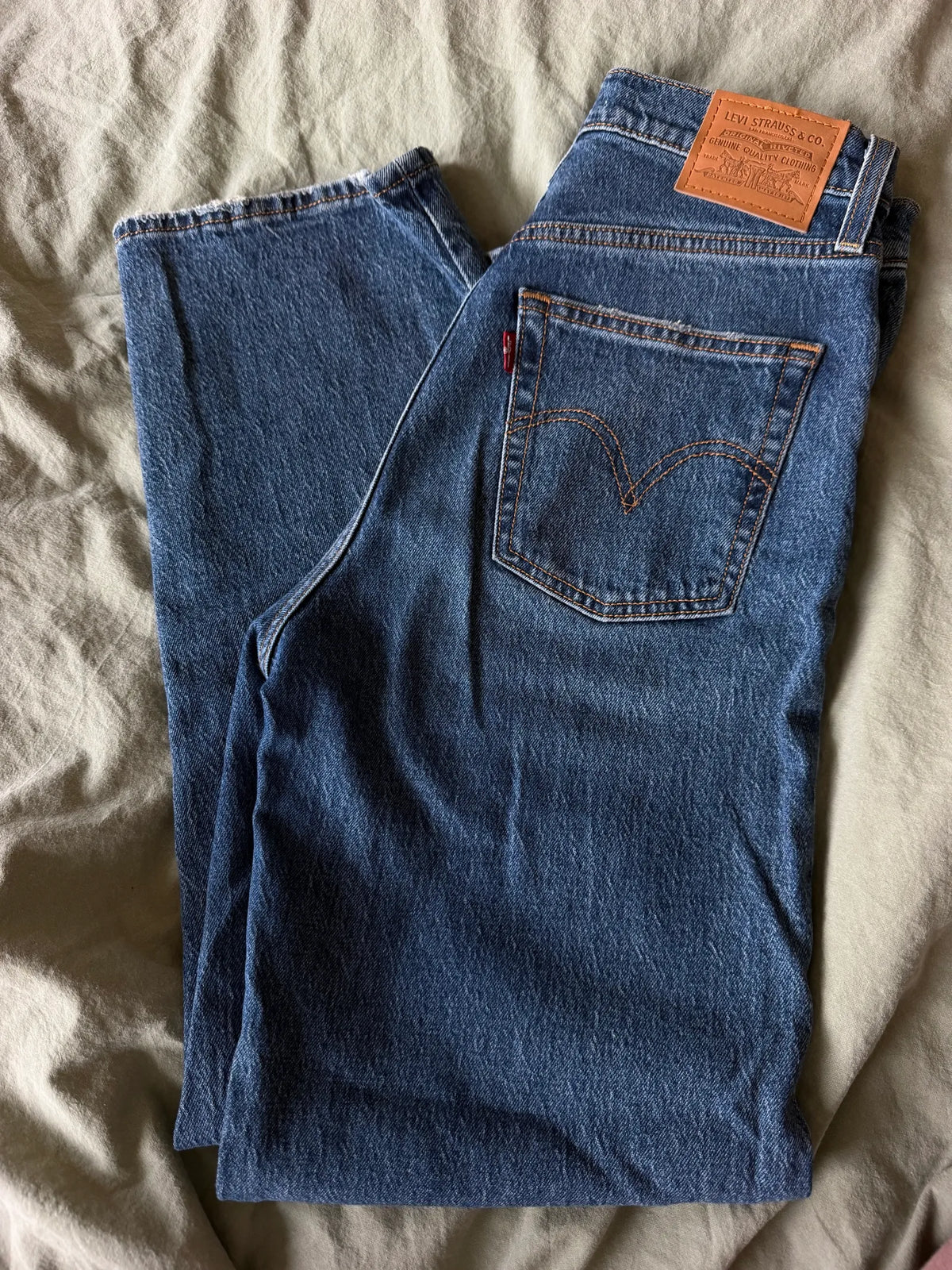 Levi's Ribcage Straight Ankle Jeans