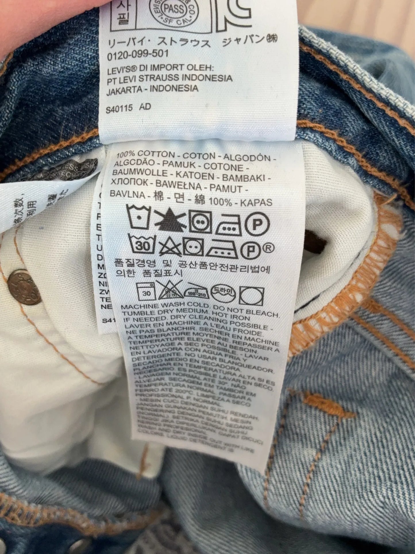 Levi's 501 Jeans