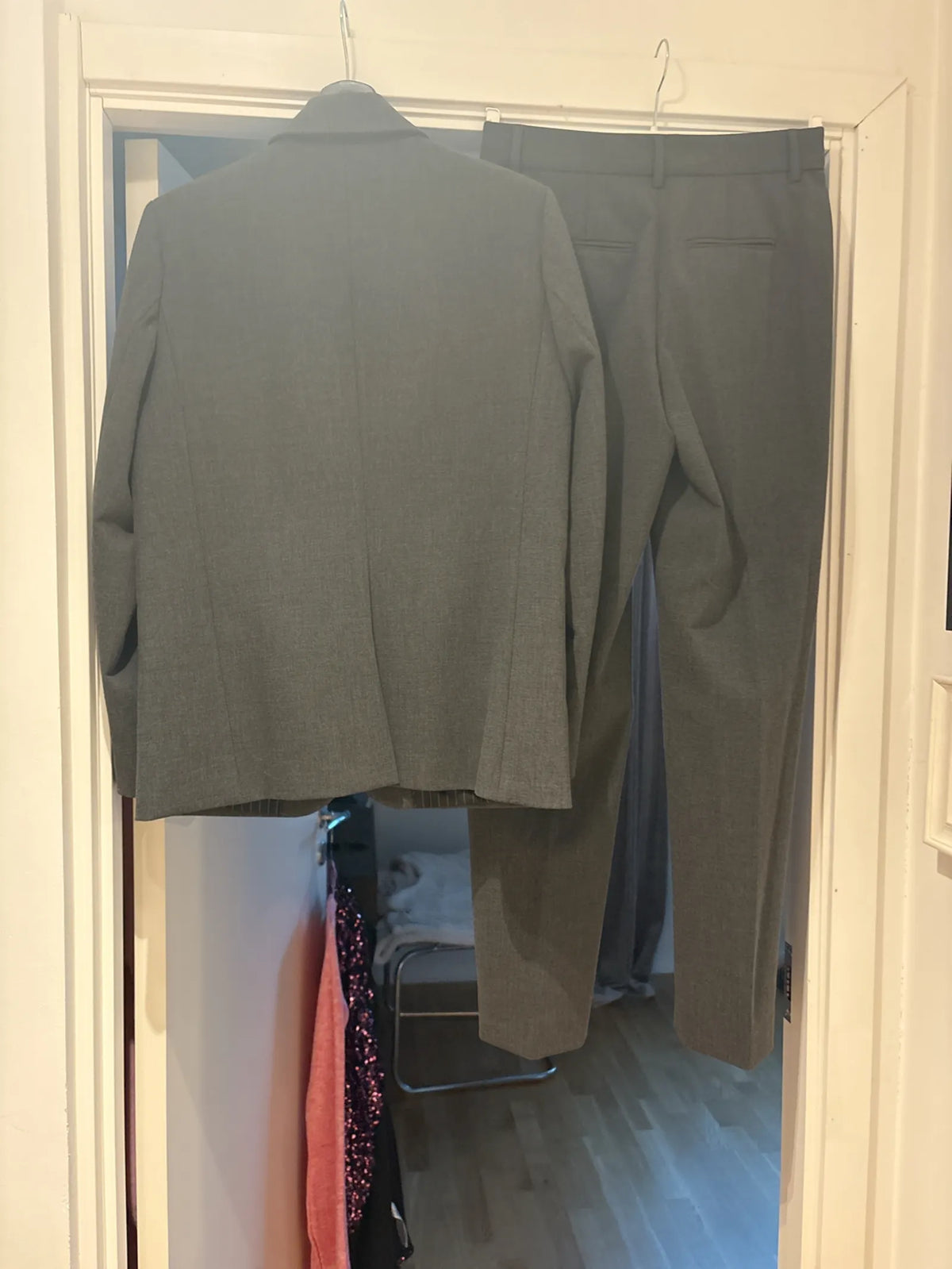 Moss Copenhagen Suit