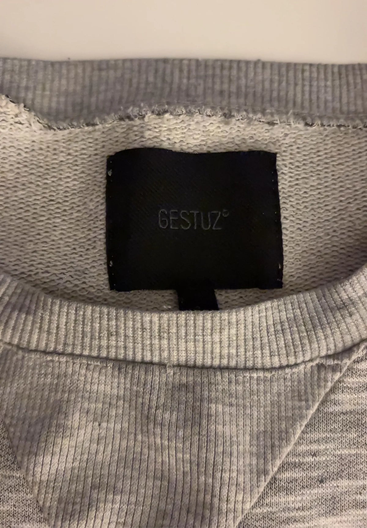 Gestuz-sweatshirt