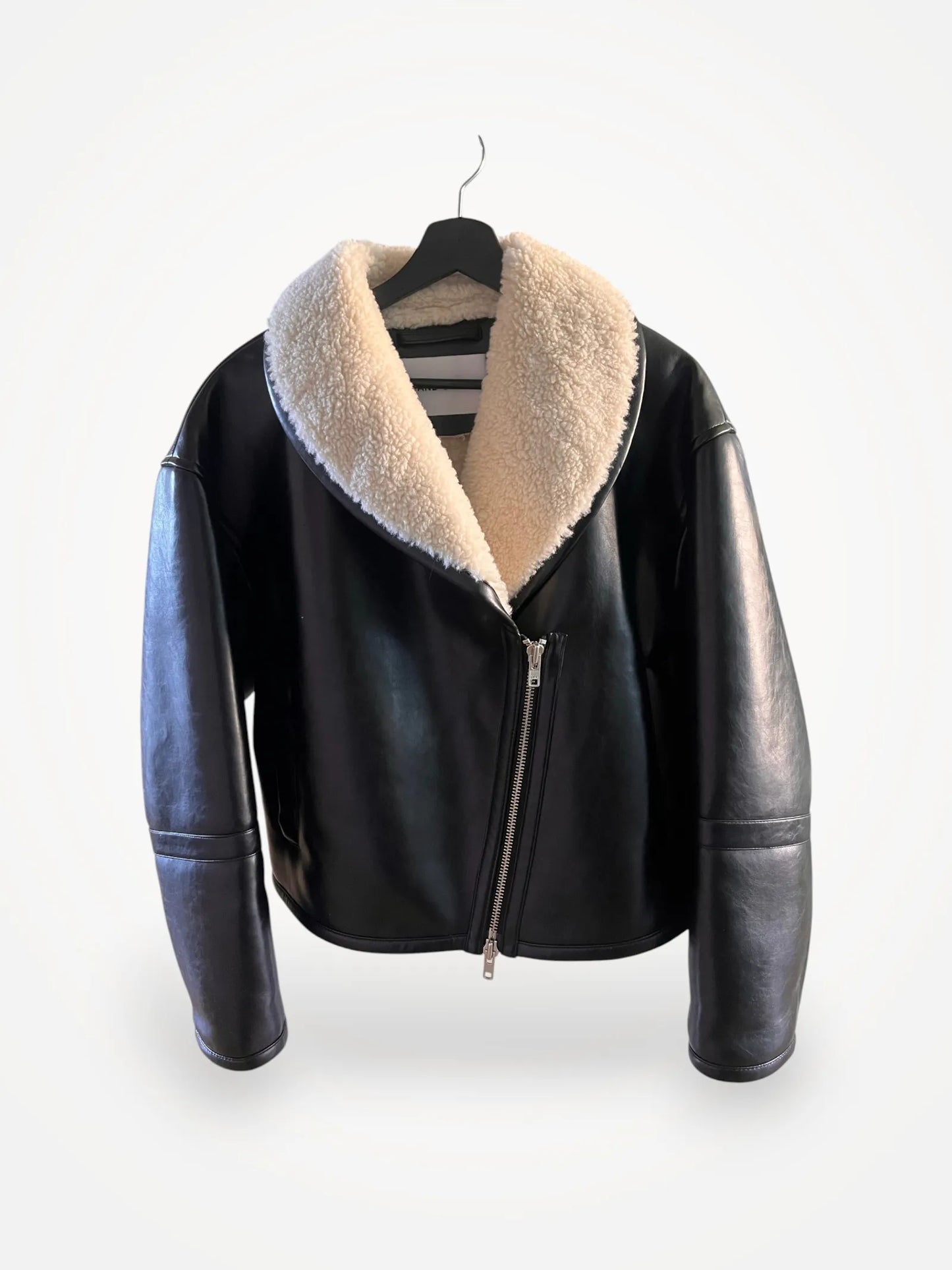 Stand Studio Leonora Shearling-jacka NWOT