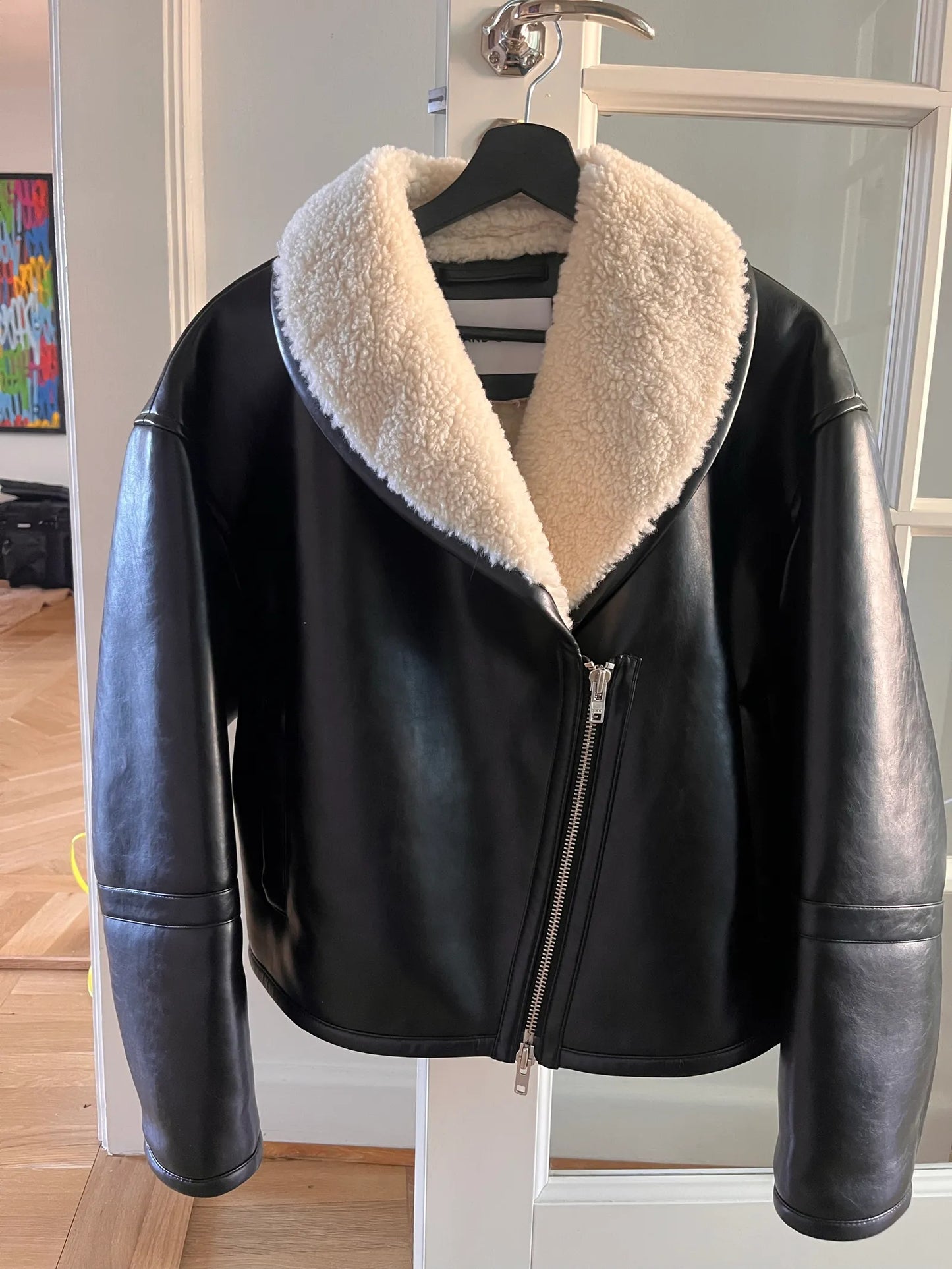 Stand Studio Leonora Shearling-jacka NWOT