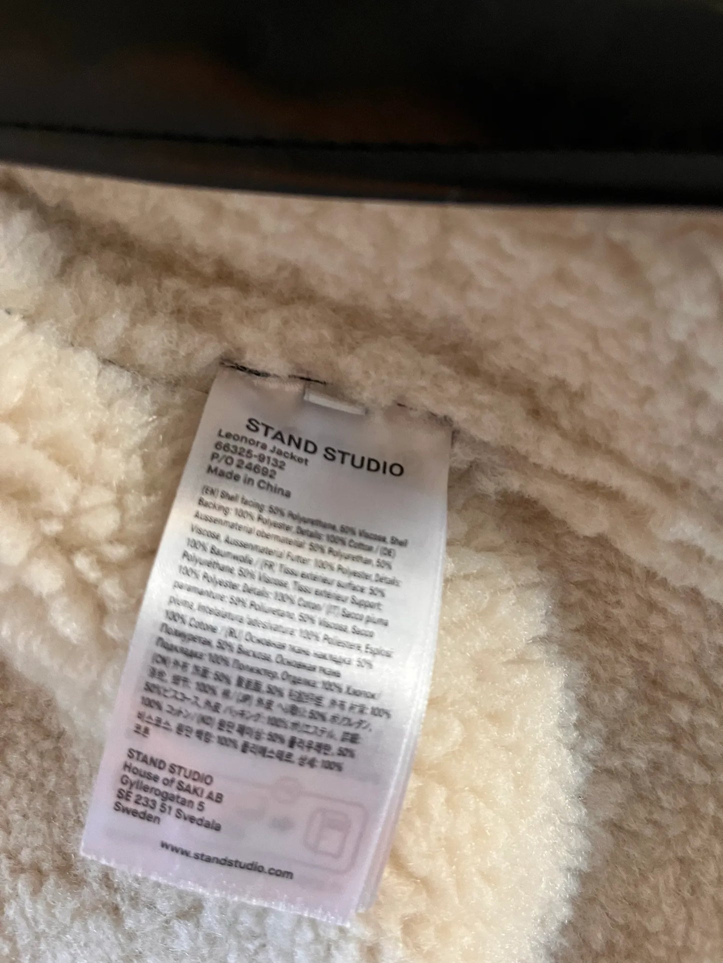 Stand Studio Leonora Shearling-jacka NWOT