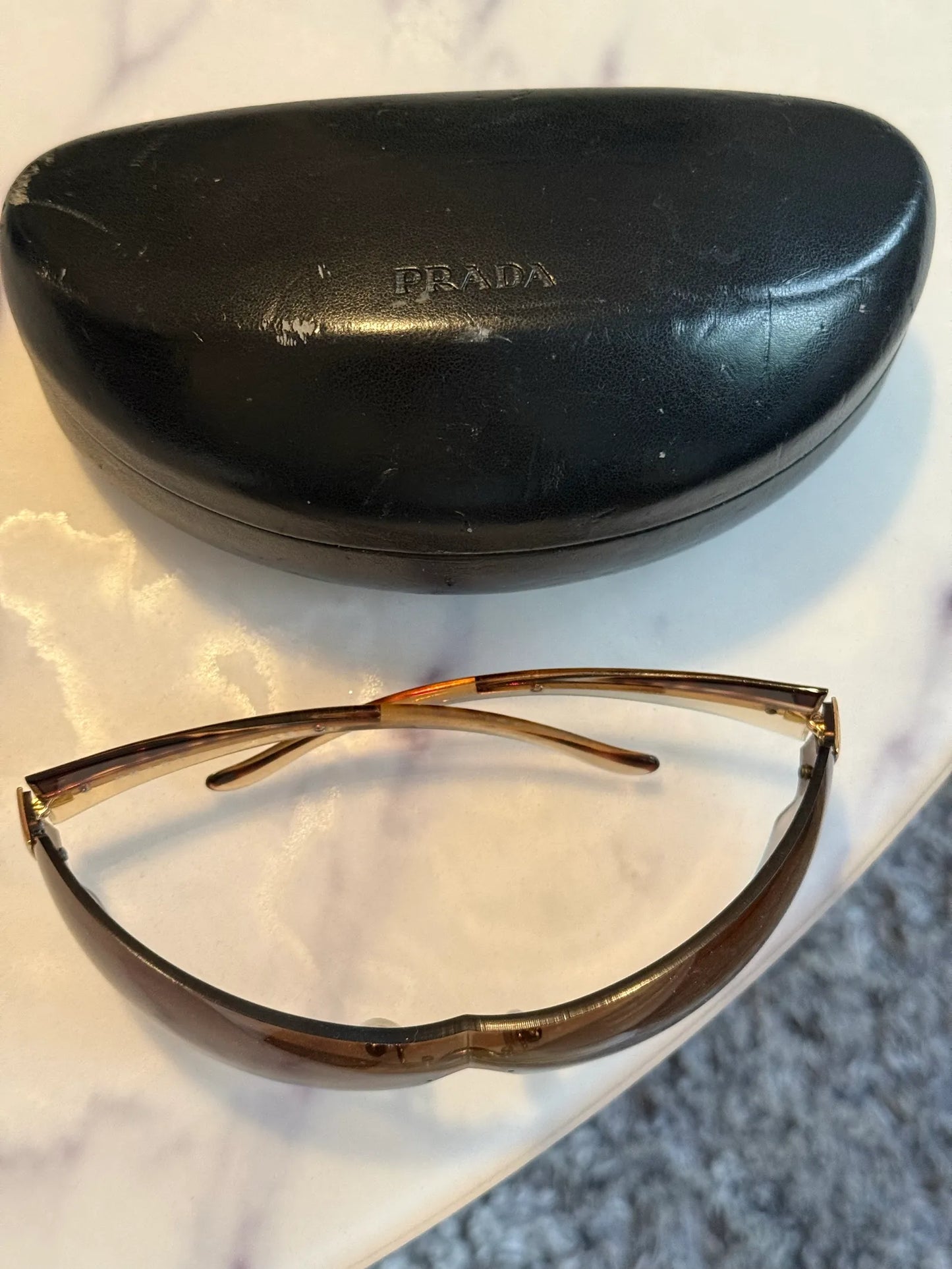 Prada-solglasögon
