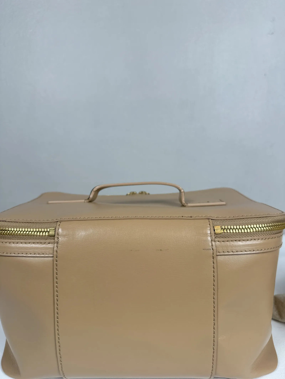 By Malene Birger-skinnnecessär