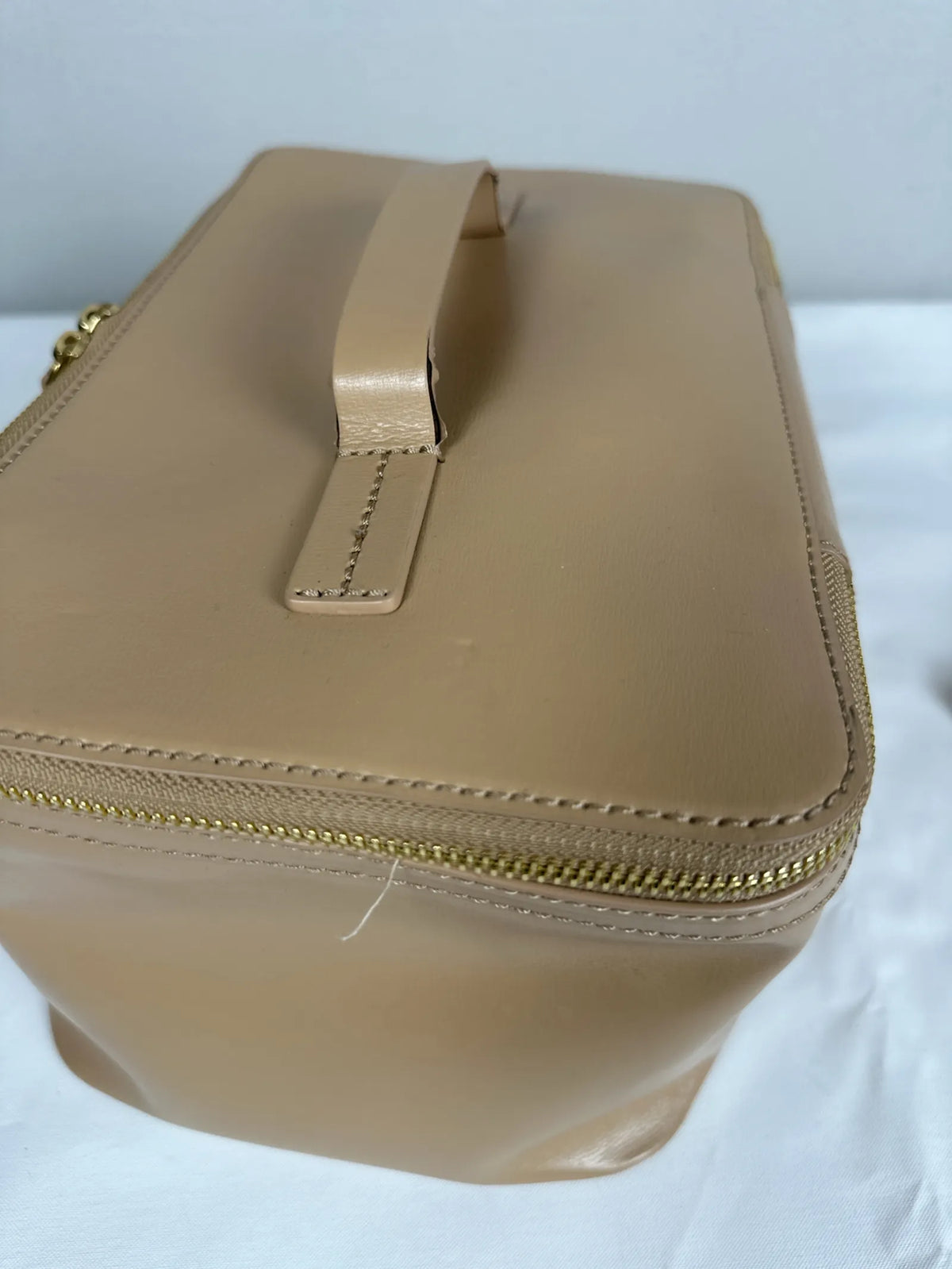 By Malene Birger-skinnnecessär