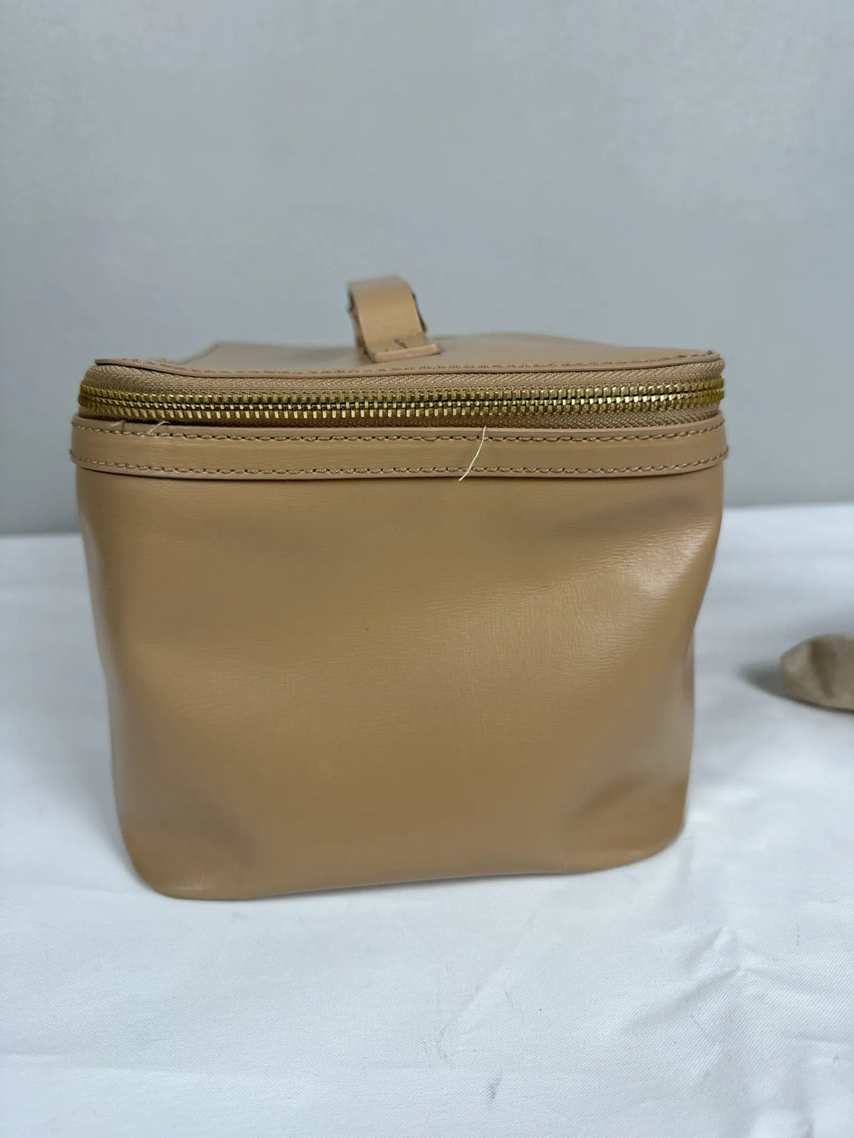 By Malene Birger-skinnnecessär